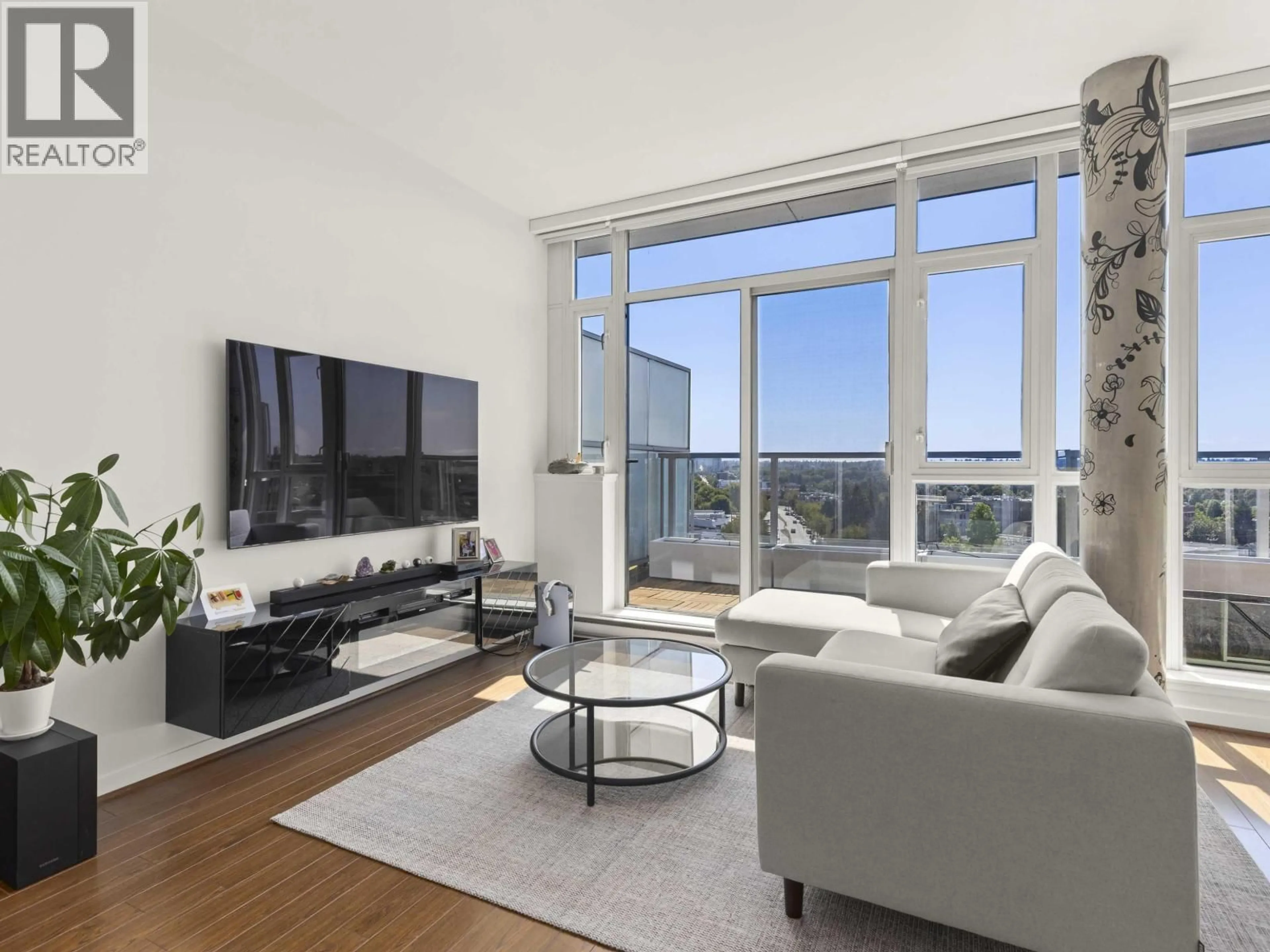 Living room with furniture, unknown for 1206 - 2770 SOPHIA STREET, Vancouver British Columbia V5T0A4