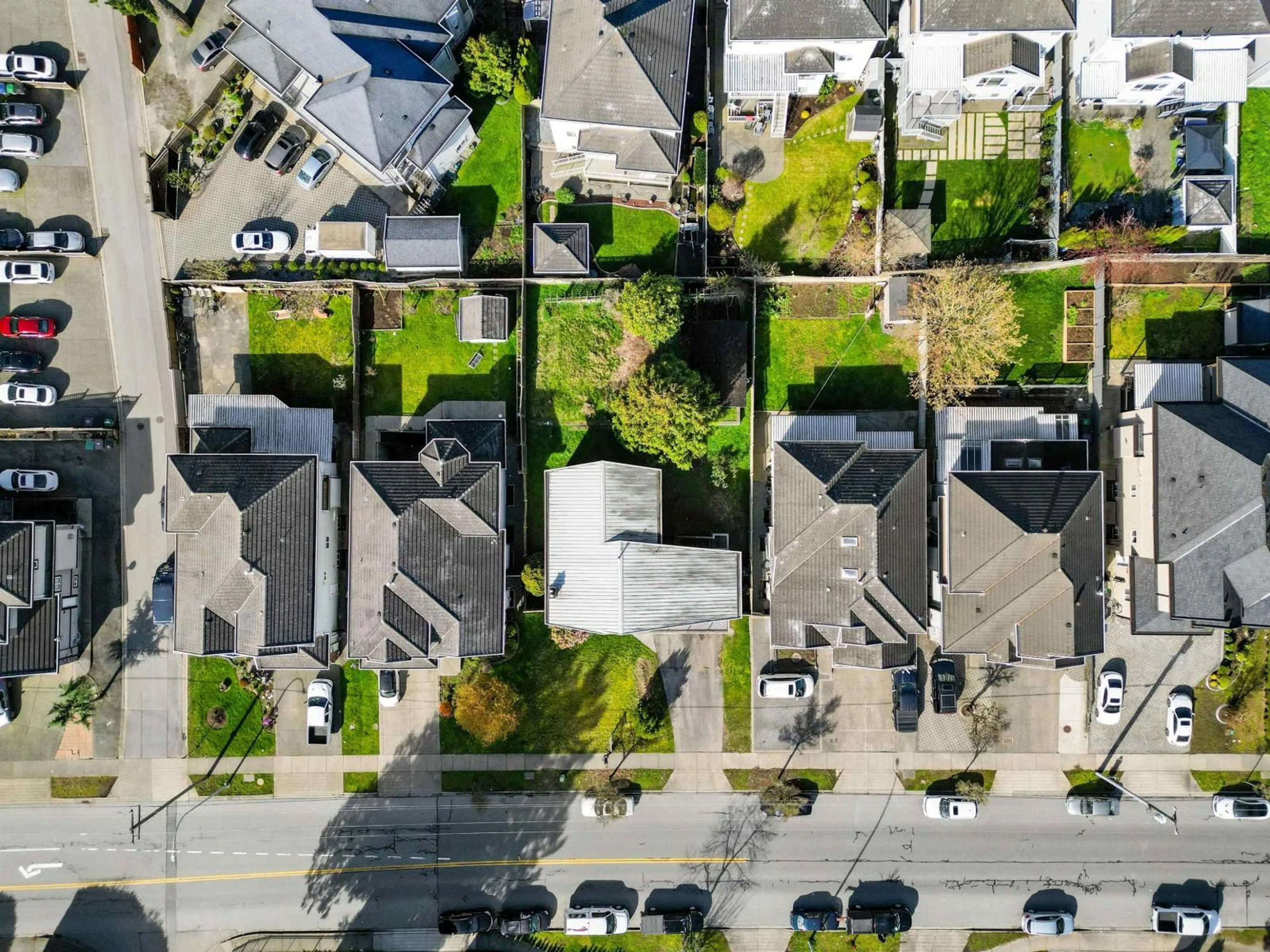 A pic from outside/outdoor area/front of a property/back of a property/a pic from drone, street for 7257 148 STREET, Surrey British Columbia V3S4S5