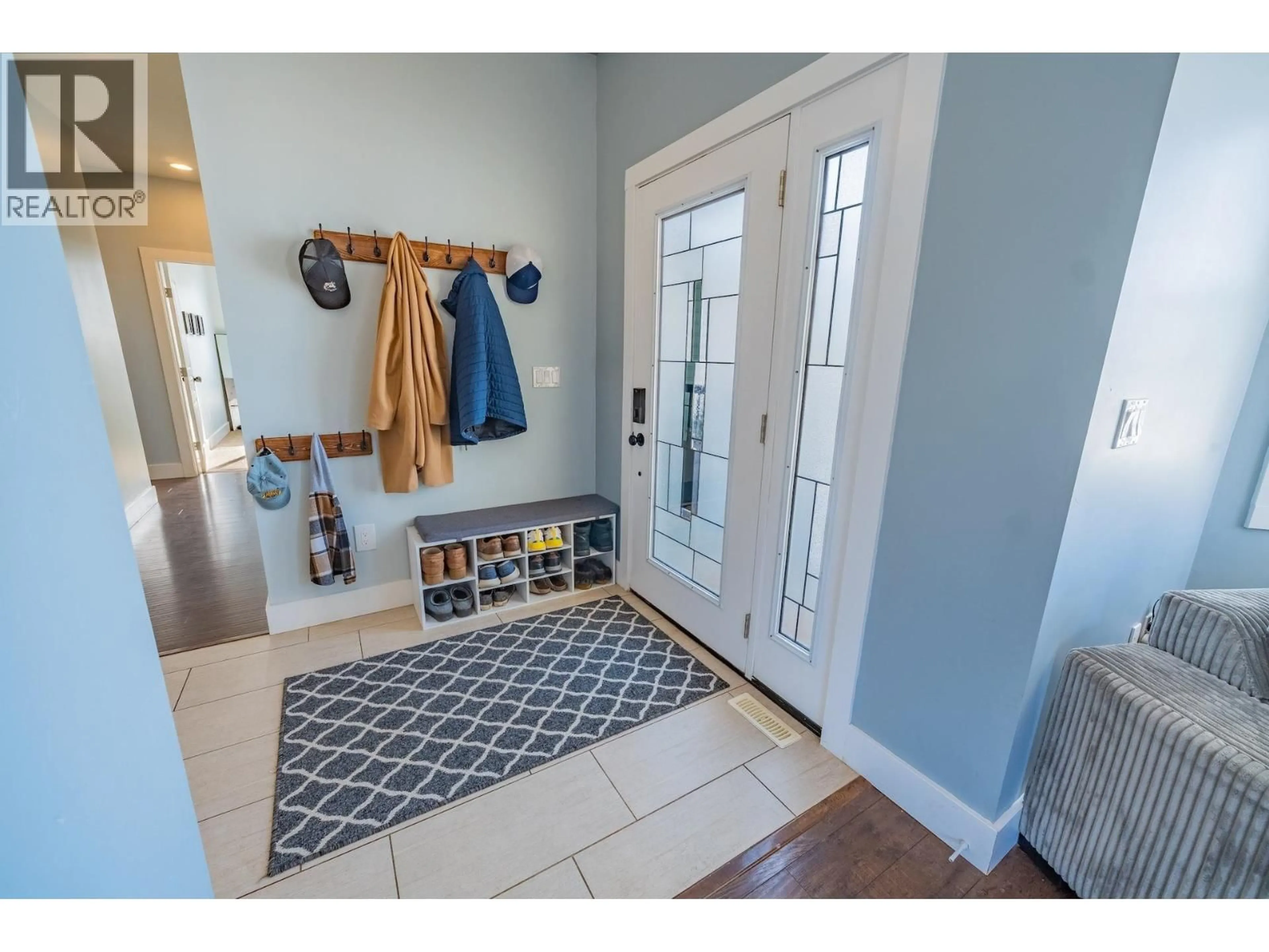 Indoor entryway for 10339 97 STREET, Taylor British Columbia V0C2K0