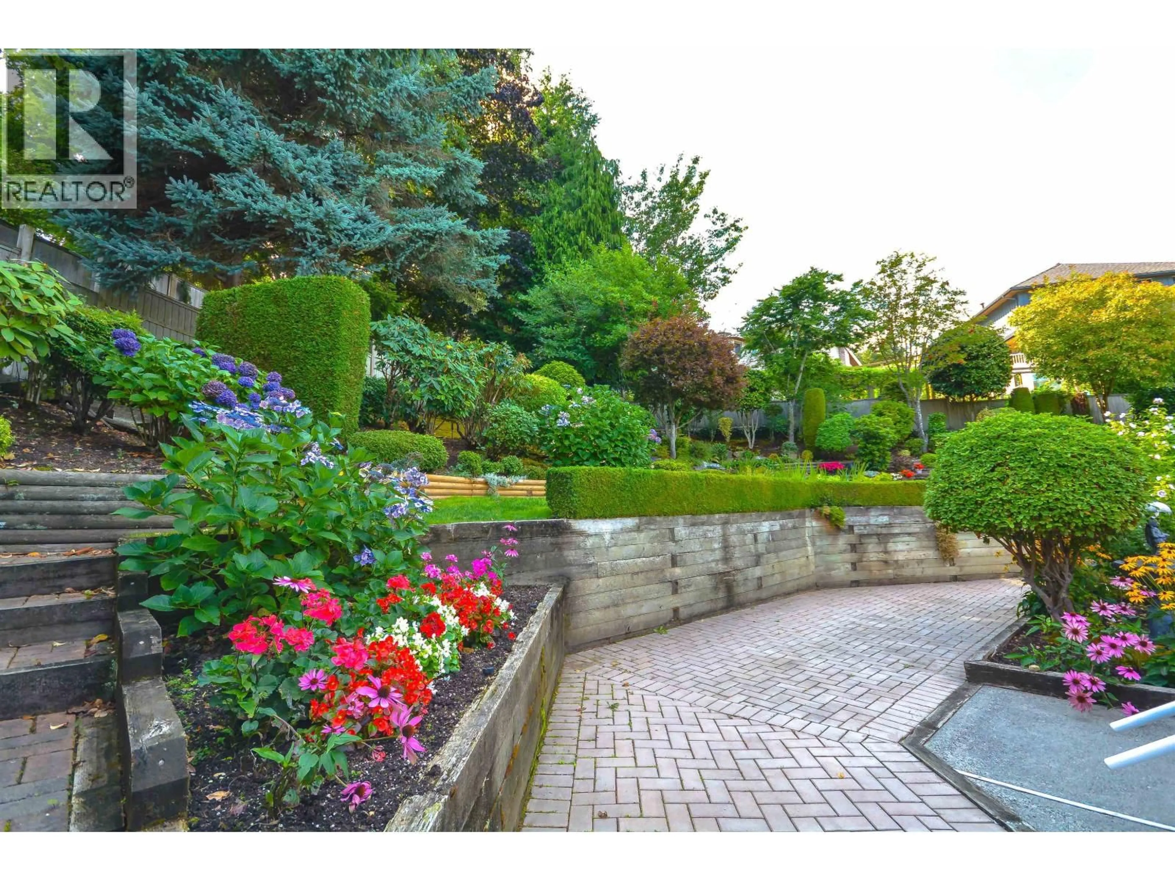 Patio, street for 4704 STAHAKEN PLACE, Tsawwassen British Columbia V4M4B3