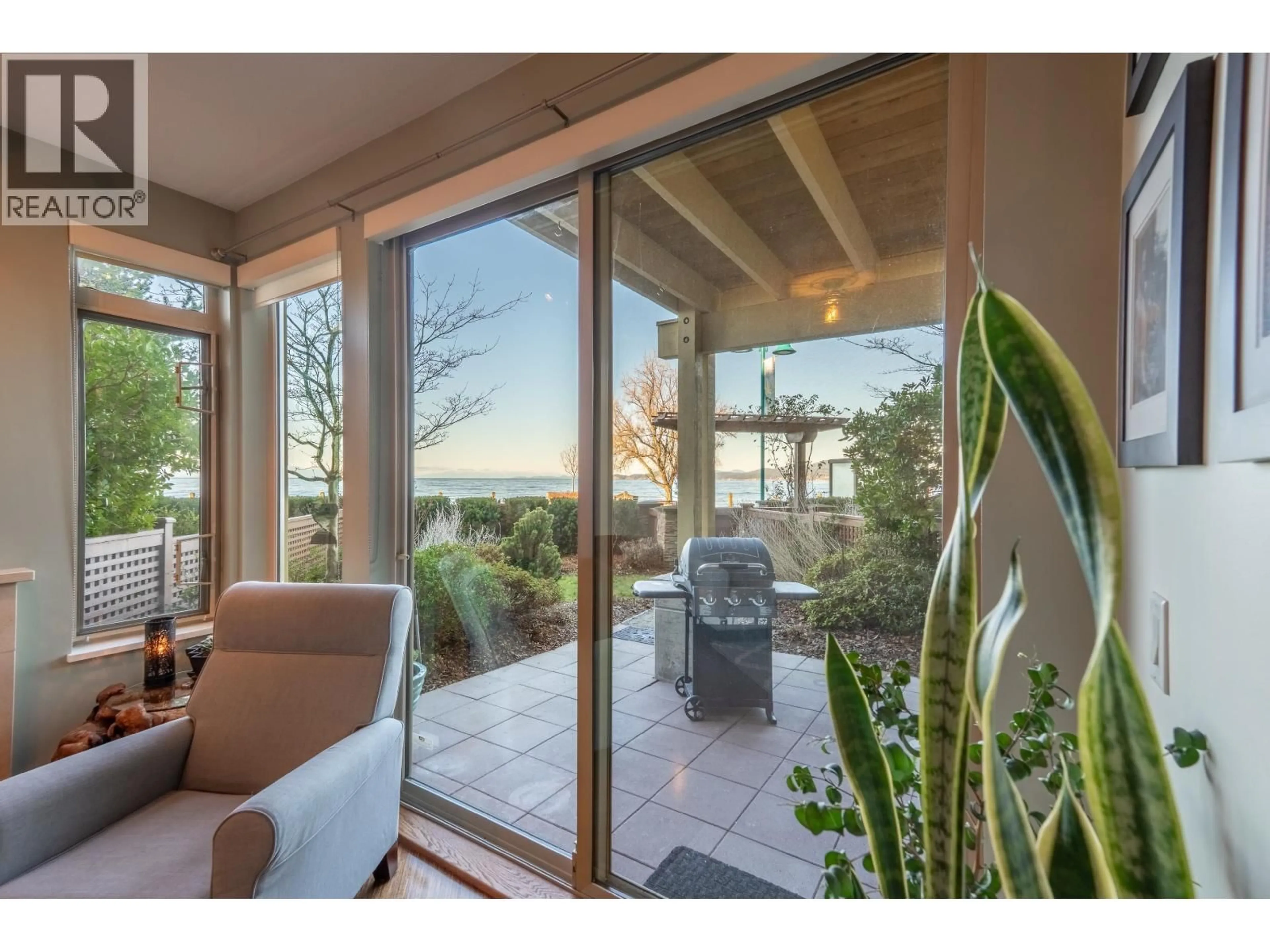 Unknown for 105 - 5160 DAVIS BAY ROAD, Sechelt British Columbia V7Z0H3