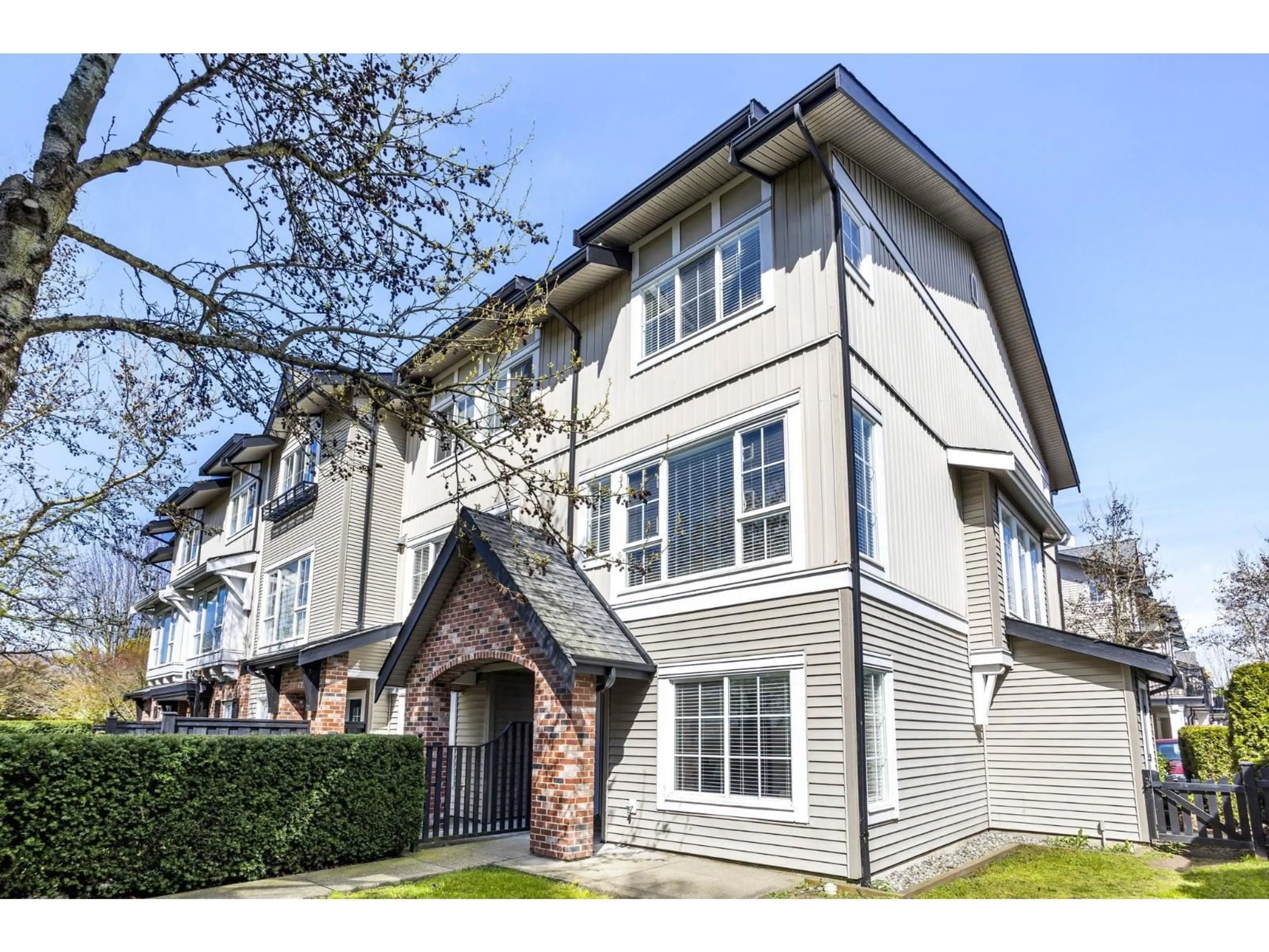 Unknown for 19 - 2450 161A STREET, Surrey British Columbia V3Z8K4