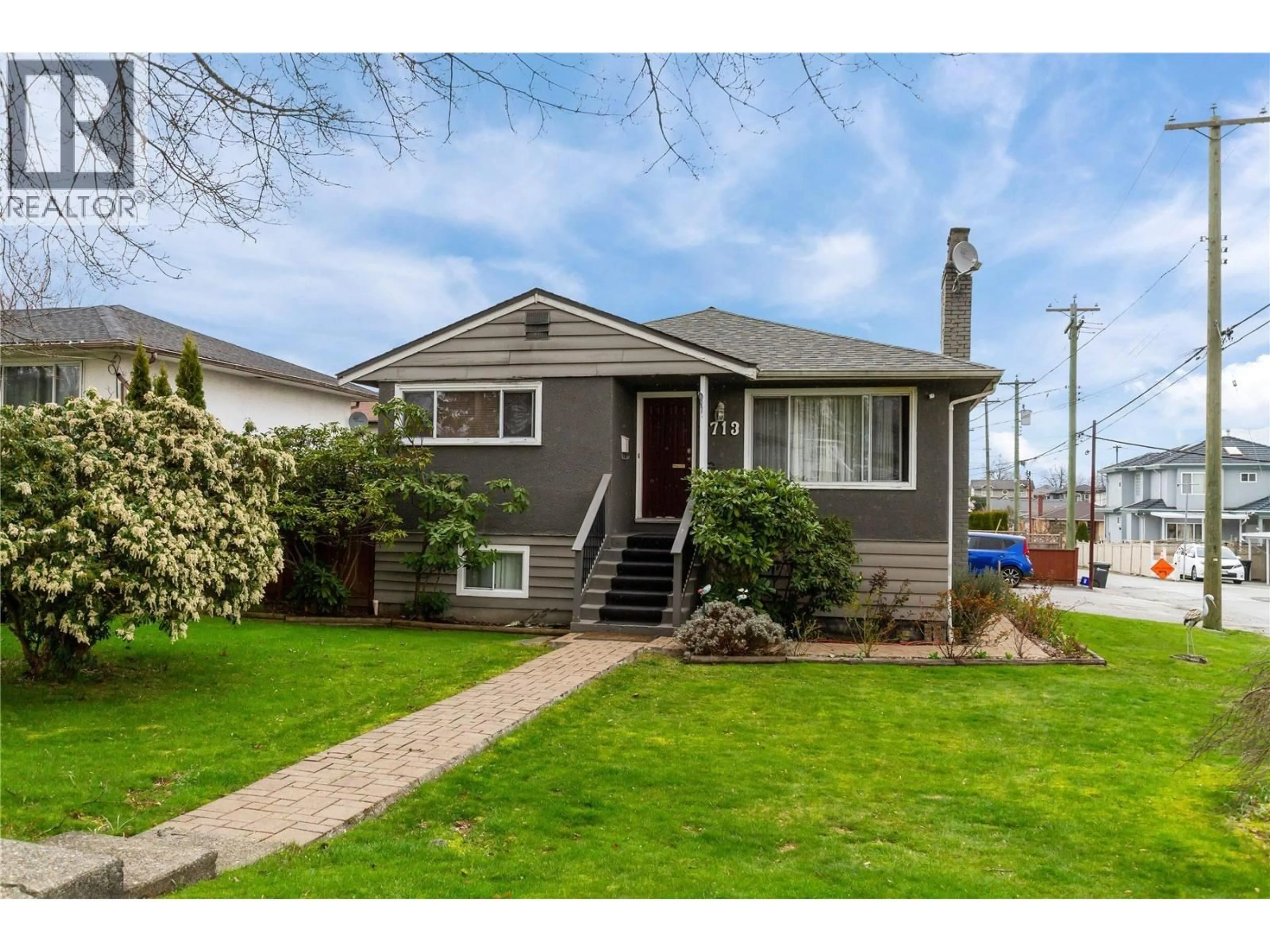 Home with vinyl exterior material, street for 3713 KINCAID STREET, Burnaby British Columbia V5G1V4