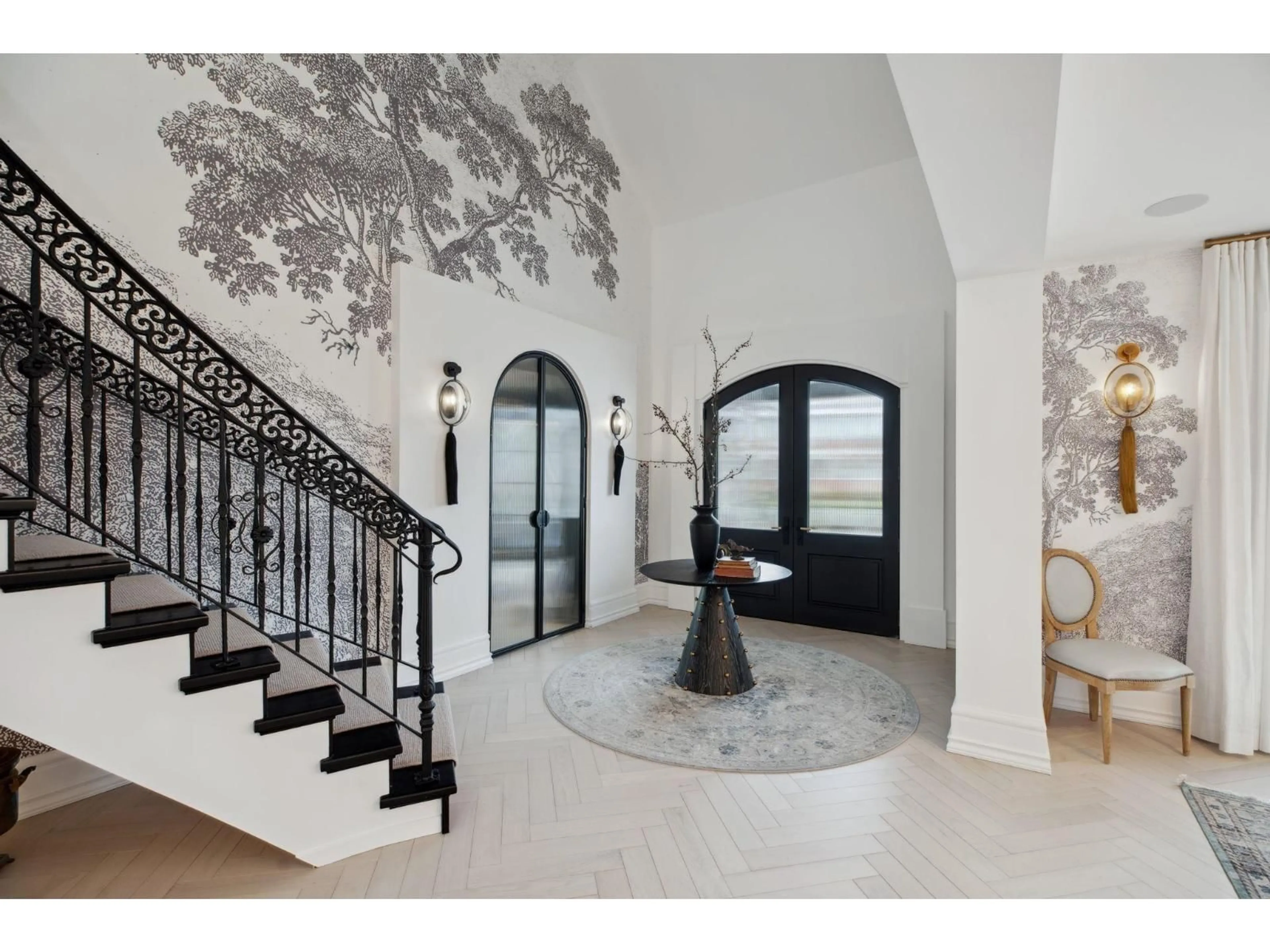 Indoor entryway for 16251 36A AVENUE, Surrey British Columbia V3Z0X5