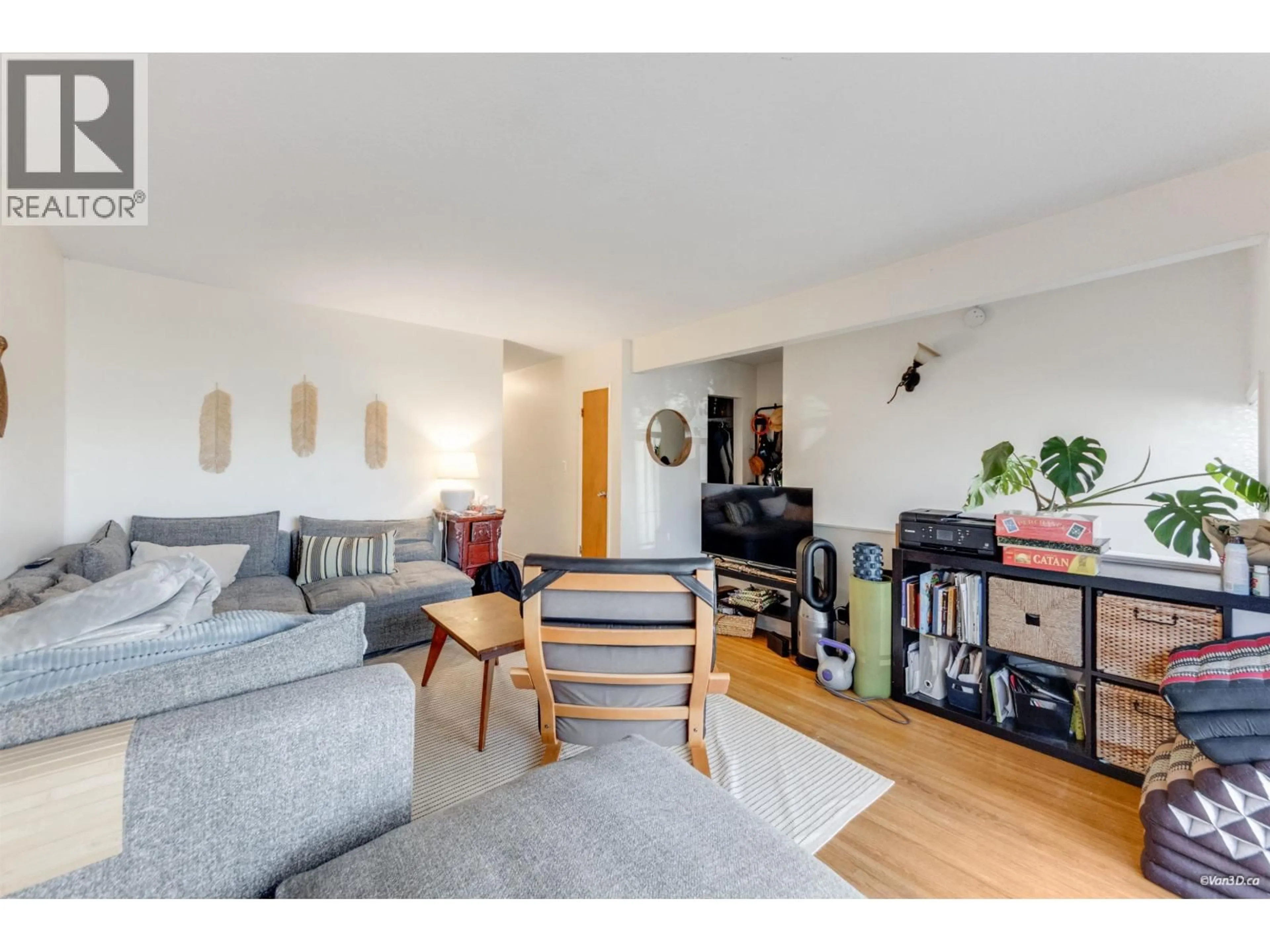 Living room with furniture, unknown for 764 GEORGIA STREET, Vancouver British Columbia V6A2A3