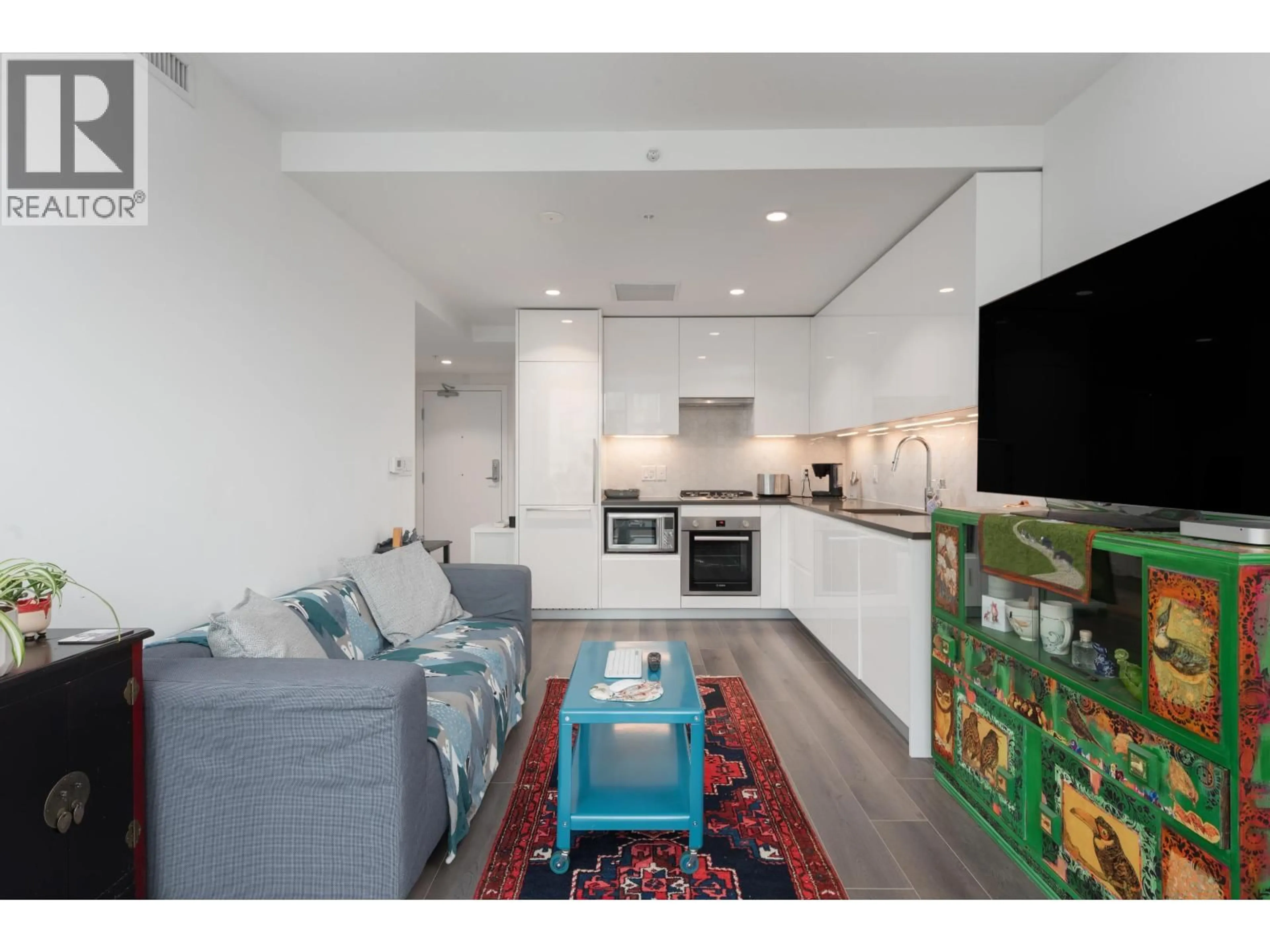 Open concept kitchen, unknown for 305 - 8138 FRASER STREET, Vancouver British Columbia V5X0J8