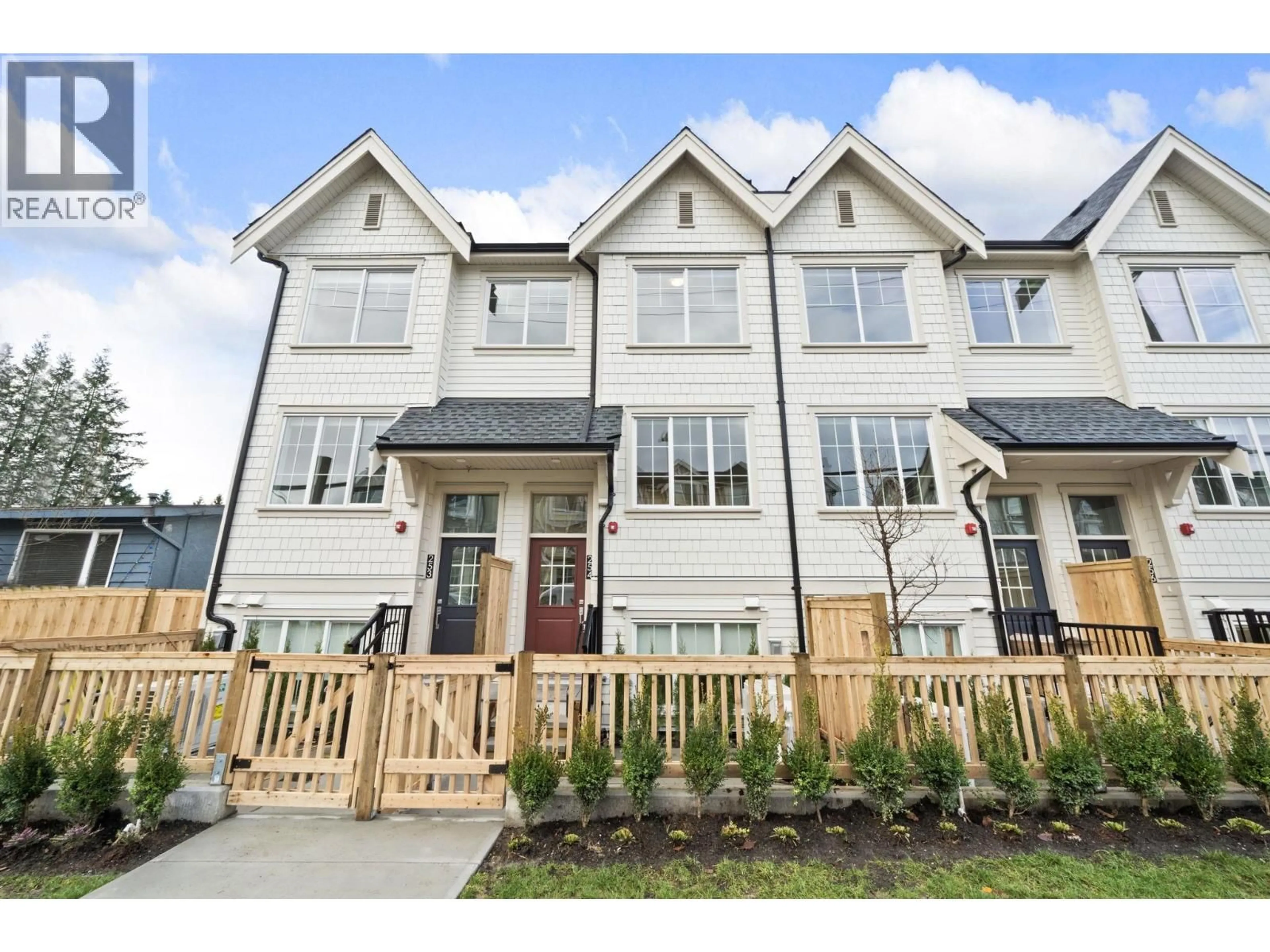 Unknown for 254 - 720 ROBINSON STREET, Coquitlam British Columbia V3J0P9