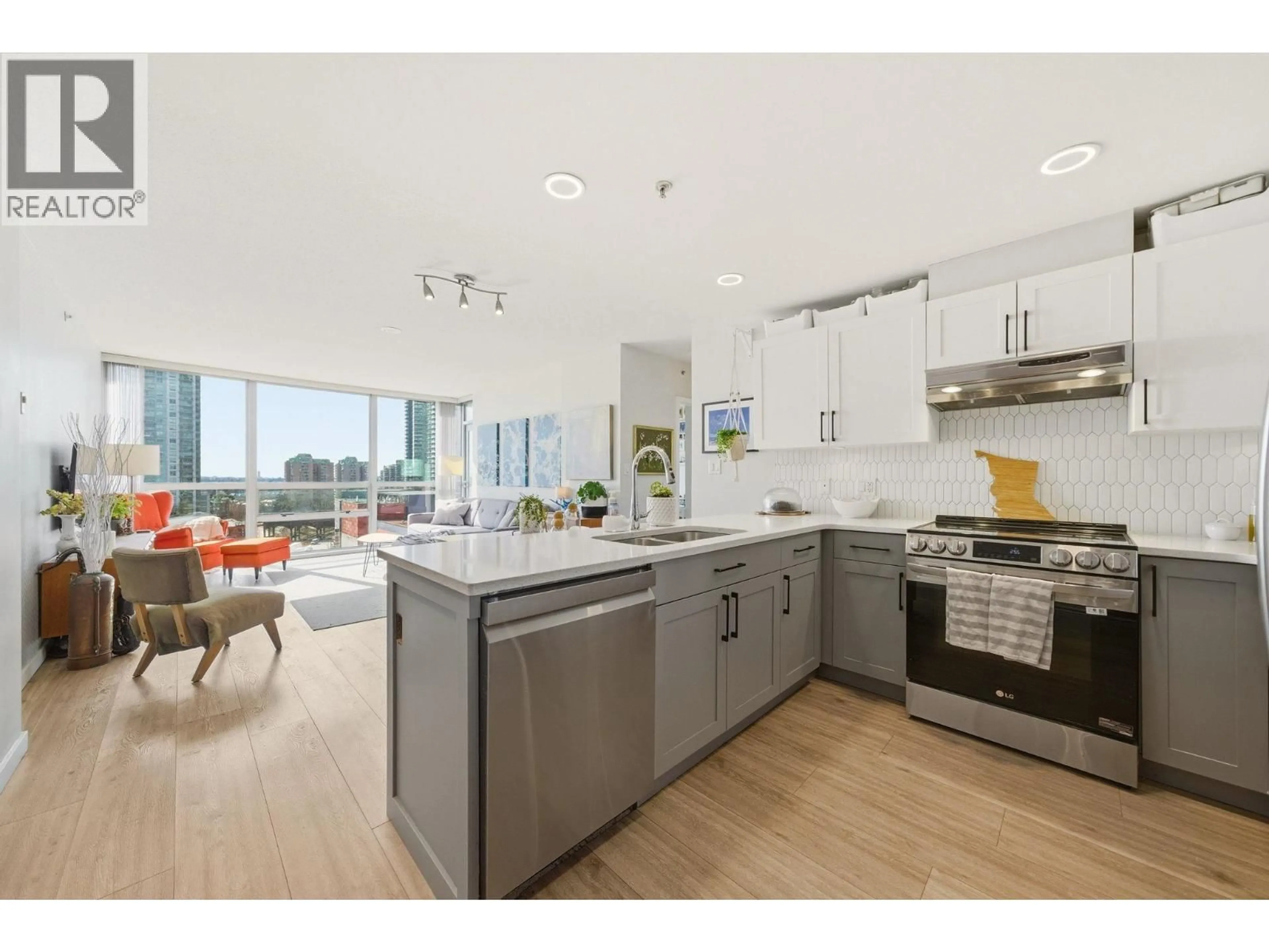 Open concept kitchen, unknown for 1202 - 14 BEGBIE STREET, New Westminster British Columbia V3M0C4