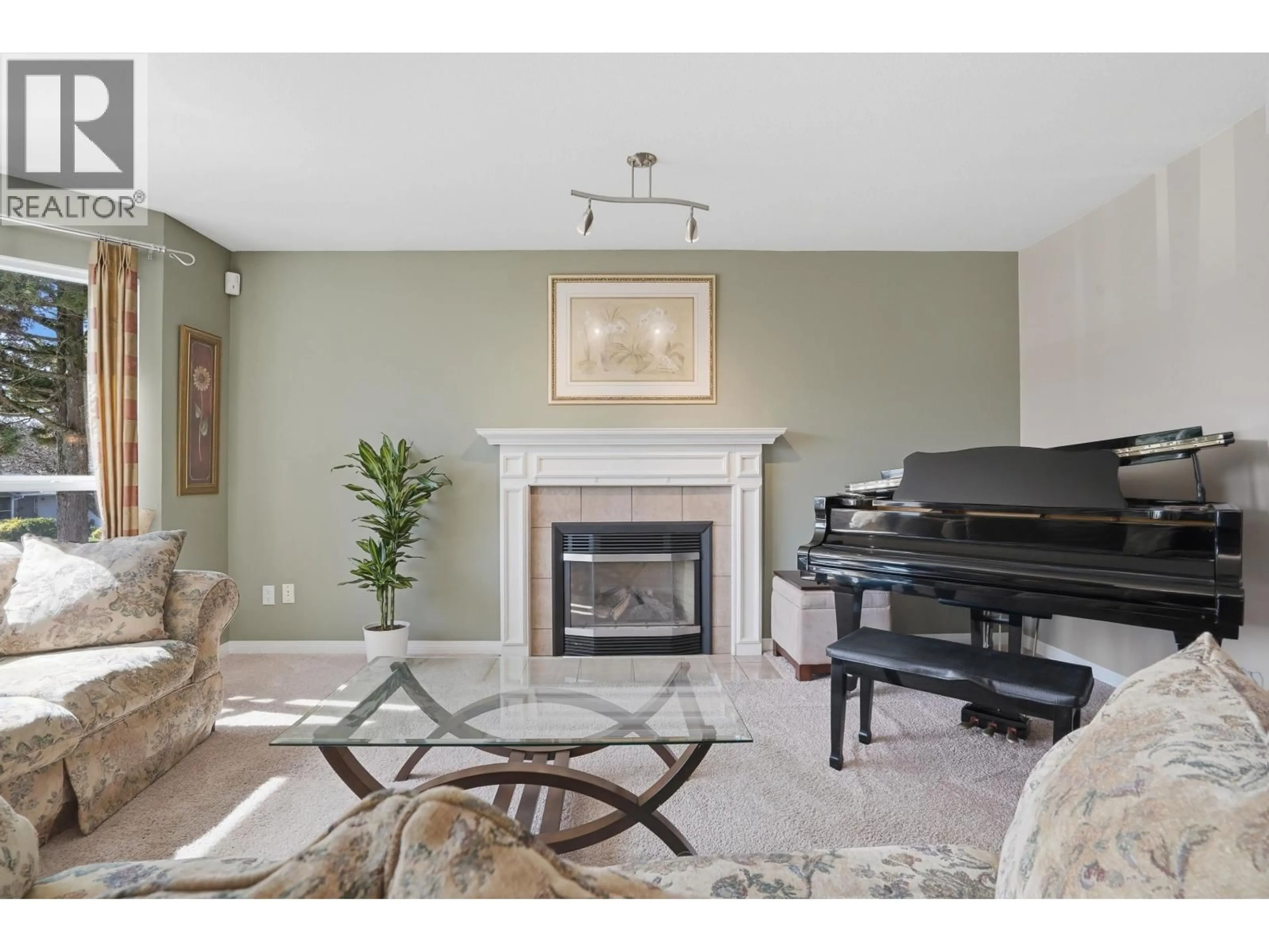 Living room with furniture, unknown for 23429 SANDPIPER AVENUE, Maple Ridge British Columbia V2X9M4