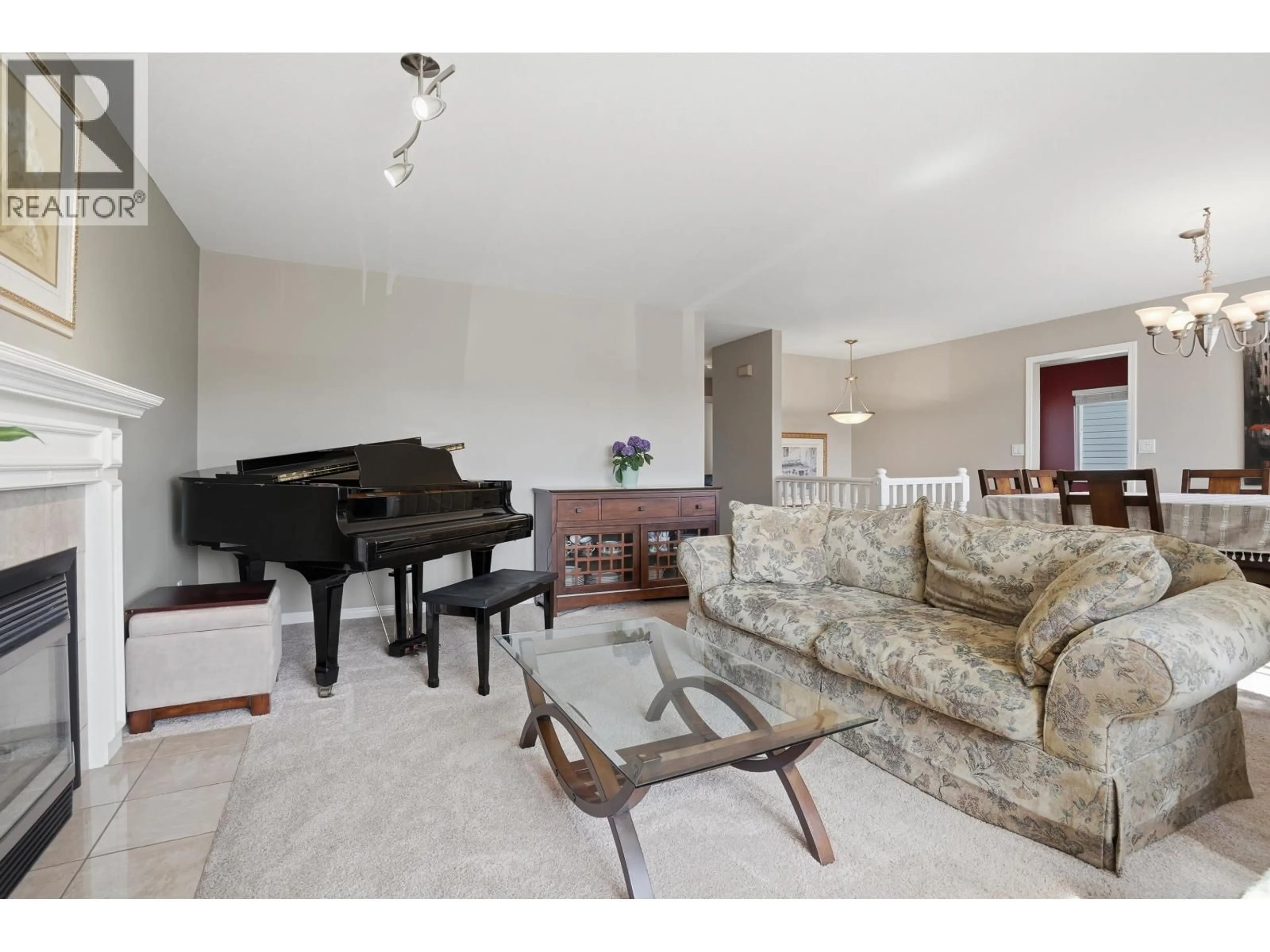 Living room with furniture, unknown for 23429 SANDPIPER AVENUE, Maple Ridge British Columbia V2X9M4