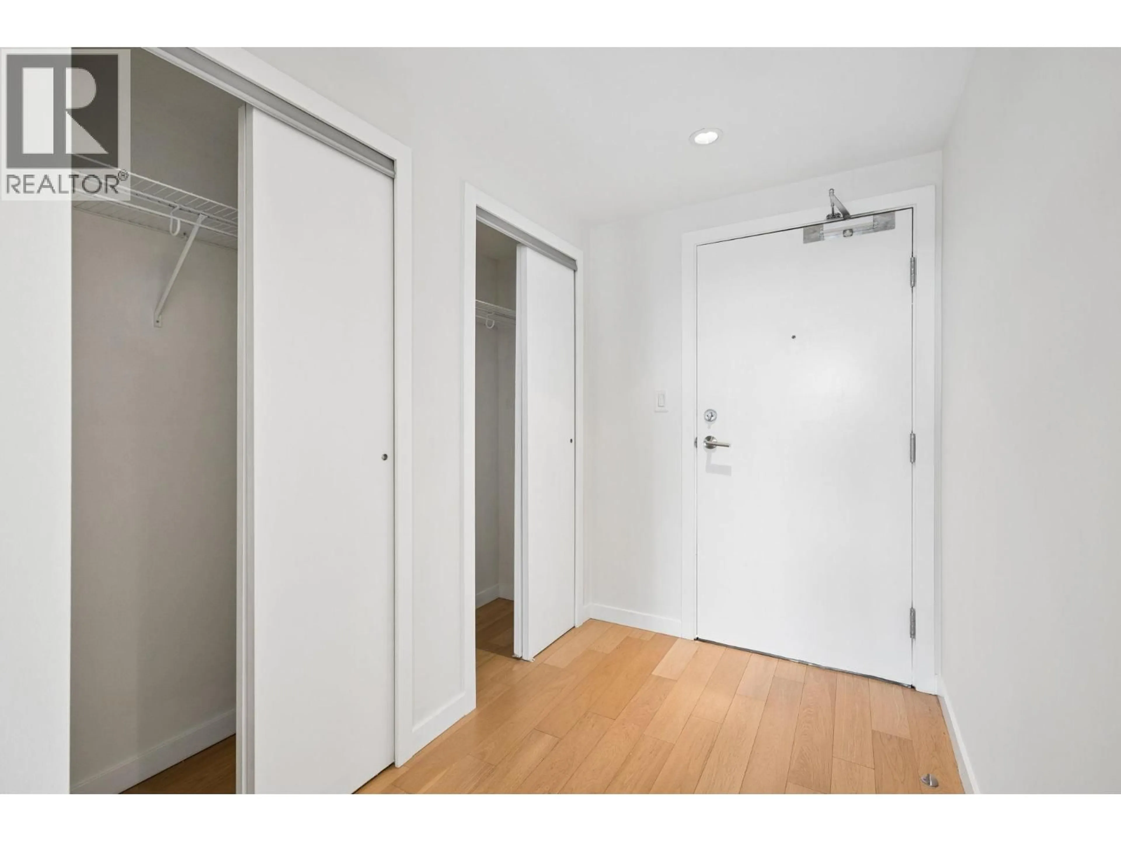 Unknown for 1005 - 7117 ELMBRIDGE WAY, Richmond British Columbia V6X0J2