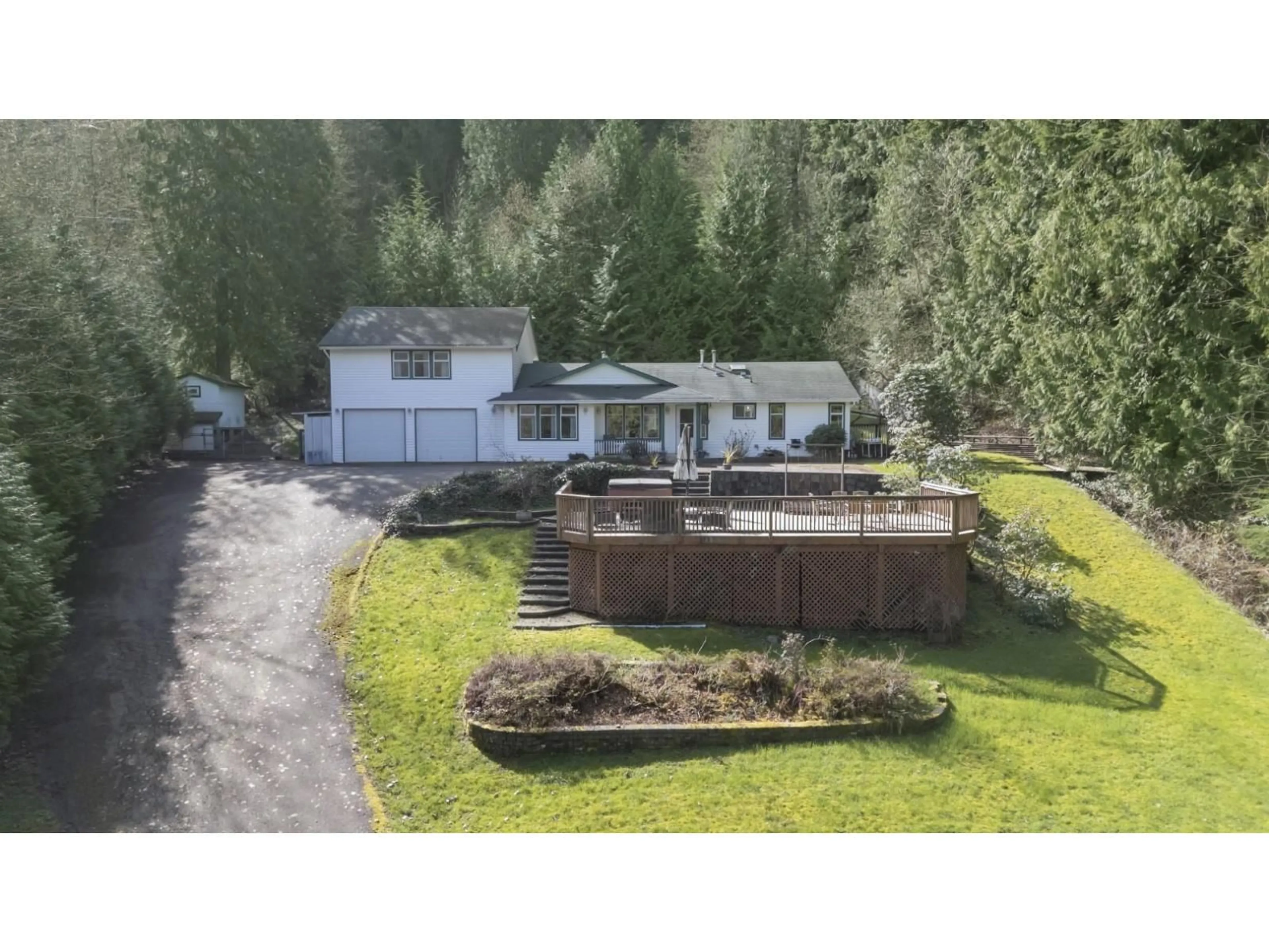 A pic from outside/outdoor area/front of a property/back of a property/a pic from drone, mountain view for 29310 DEWDNEY TRUNK ROAD, Mission British Columbia V4S1B6