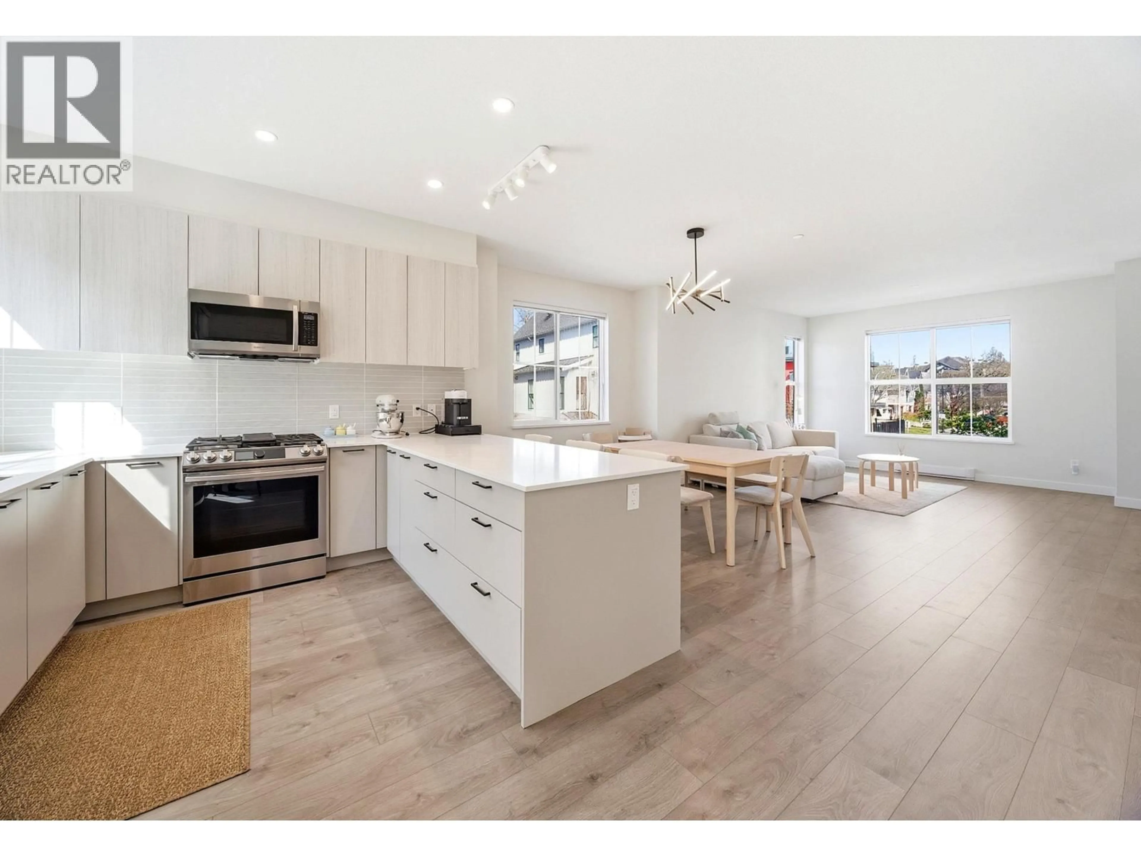 Open concept kitchen, unknown for 94 - 488 FURNESS STREET, New Westminster British Columbia V3M0M1