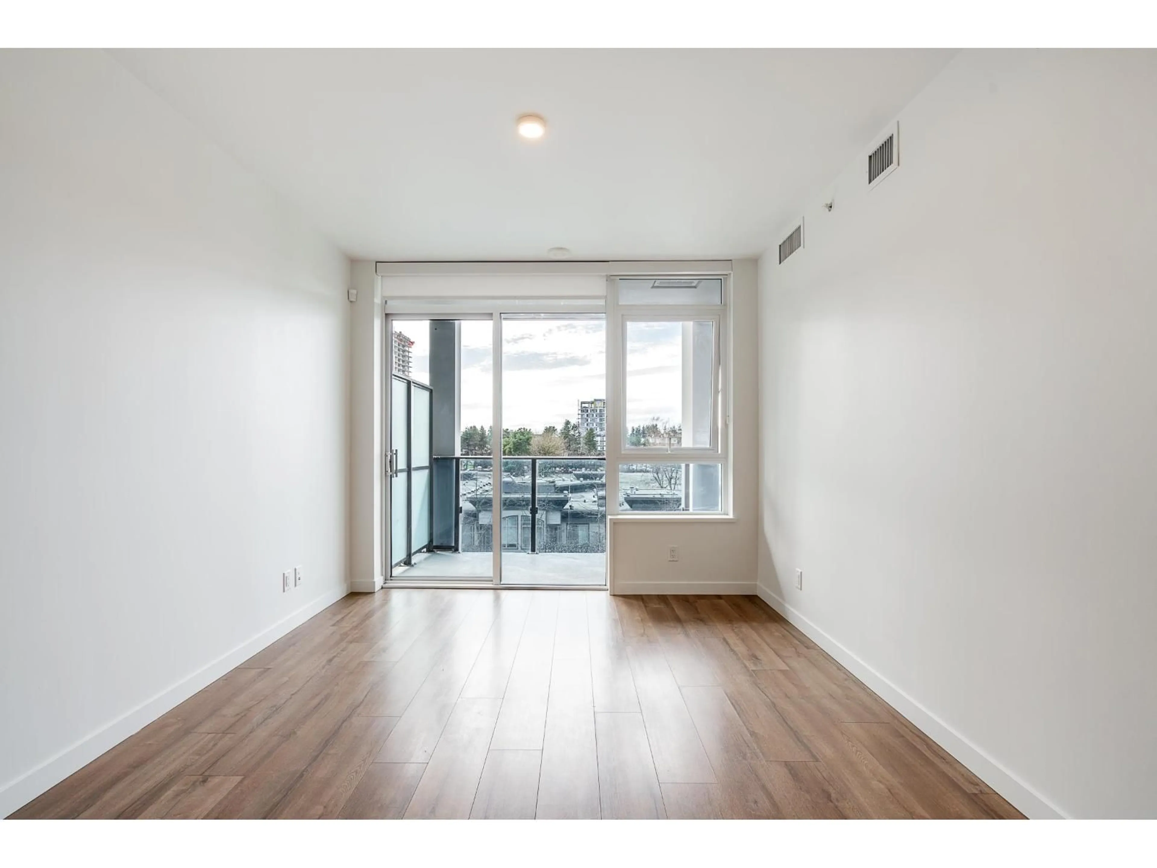 A pic of a room for 712 - 10448 UNIVERSITY DRIVE, Surrey British Columbia V3T0K1