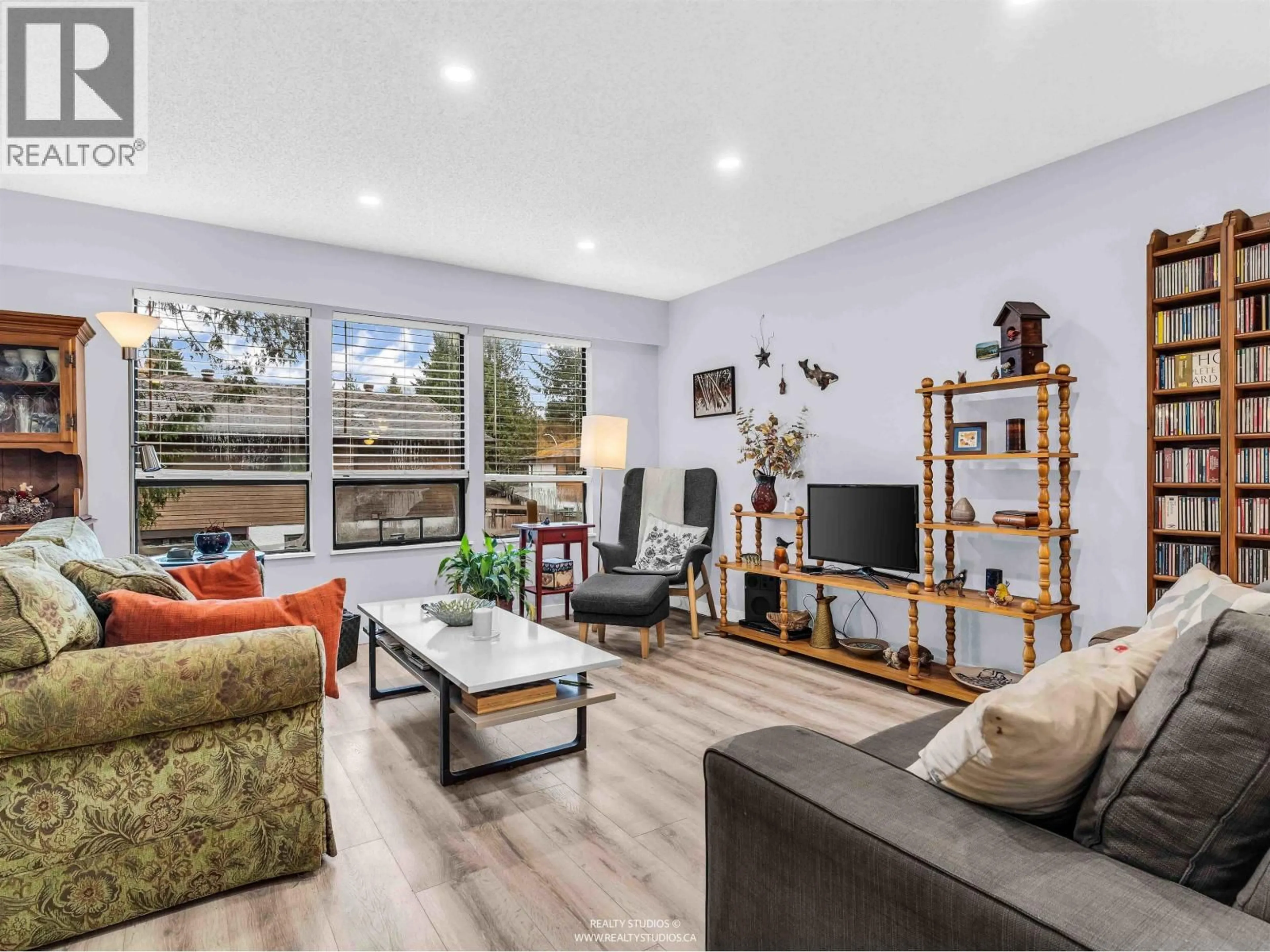 Living room with furniture, unknown for 47 - 2719 ST. MICHAEL STREET, Port Coquitlam British Columbia V3B5R4