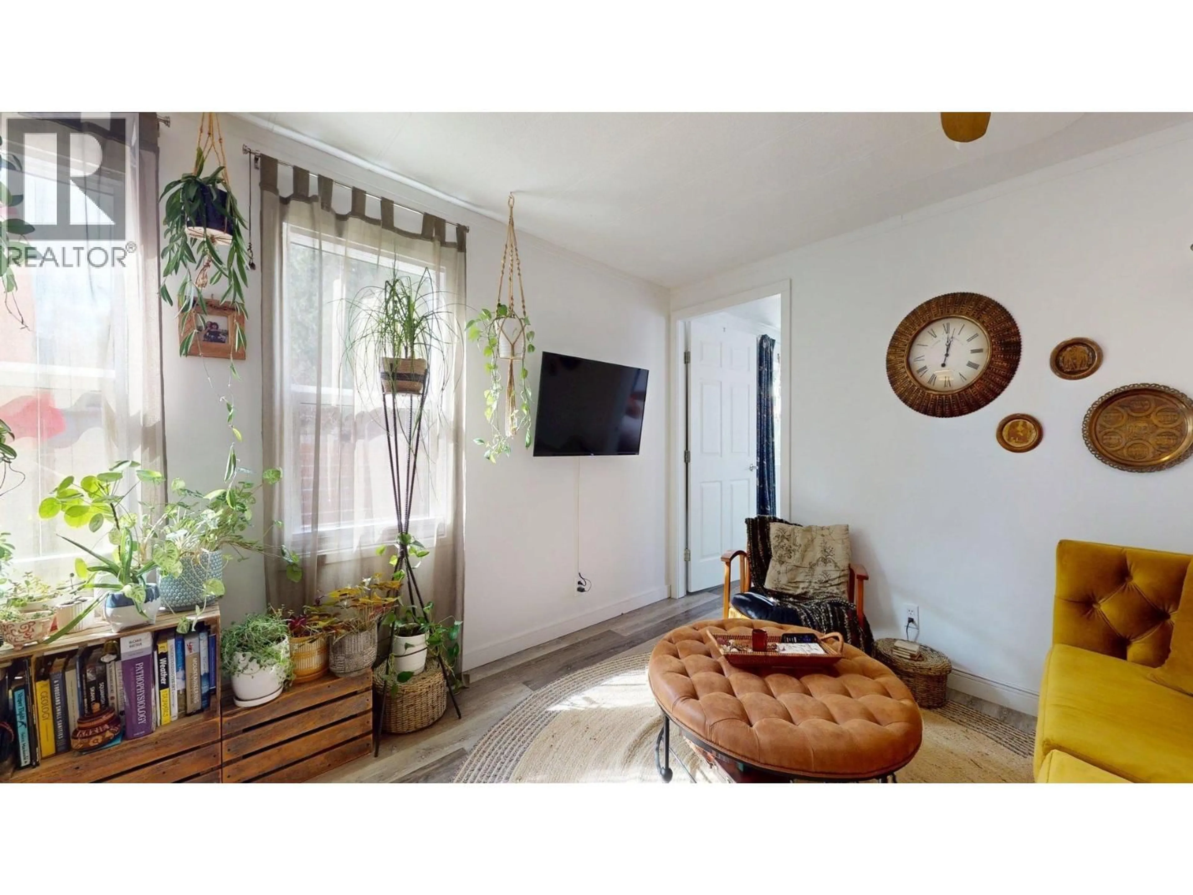 A pic of a room for 98 - 1830 MAMQUAM ROAD, Squamish British Columbia V0N1T0