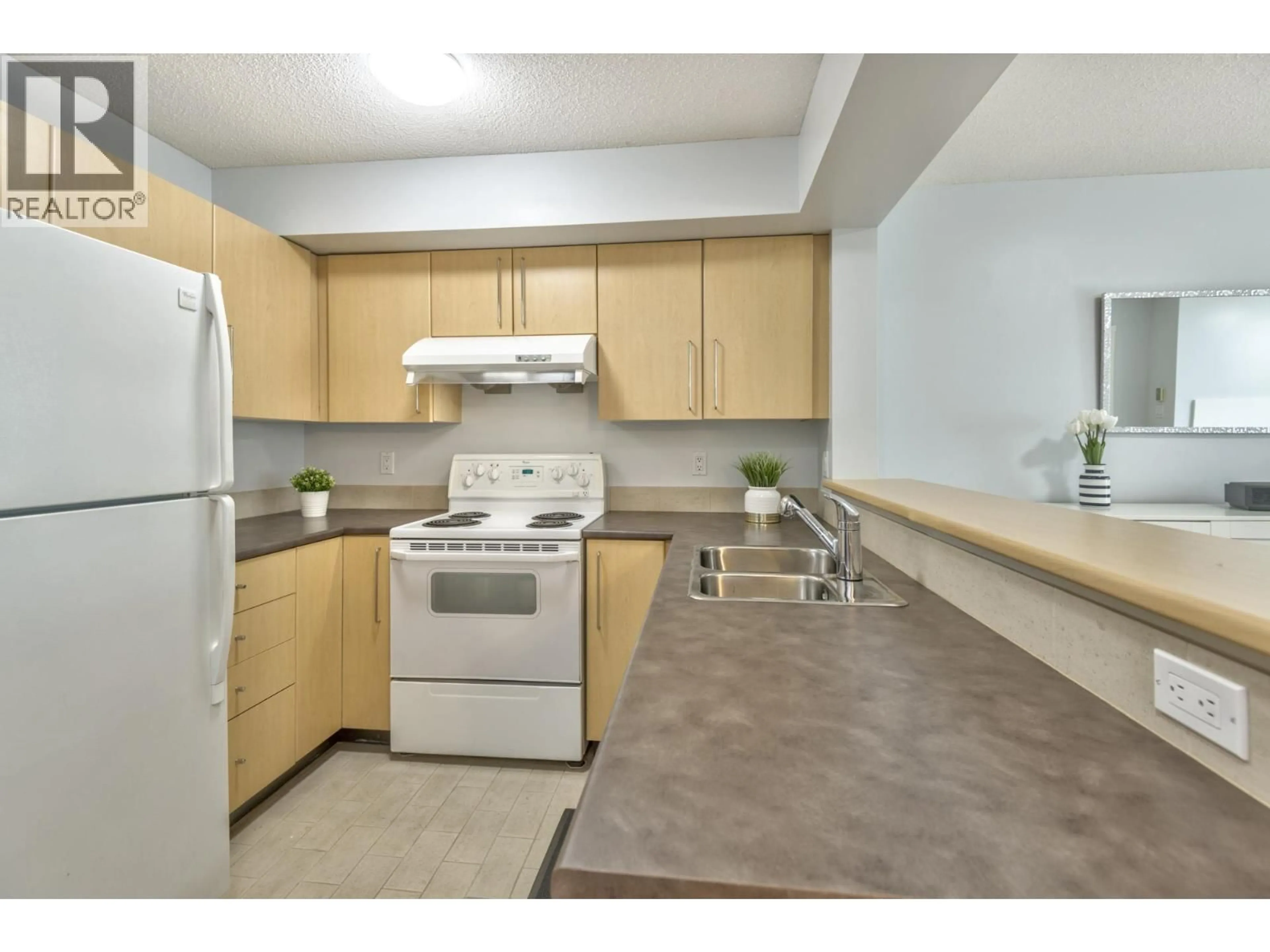 Standard kitchen, unknown for 308 - 2768 CRANBERRY DRIVE, Vancouver British Columbia V6K4V1