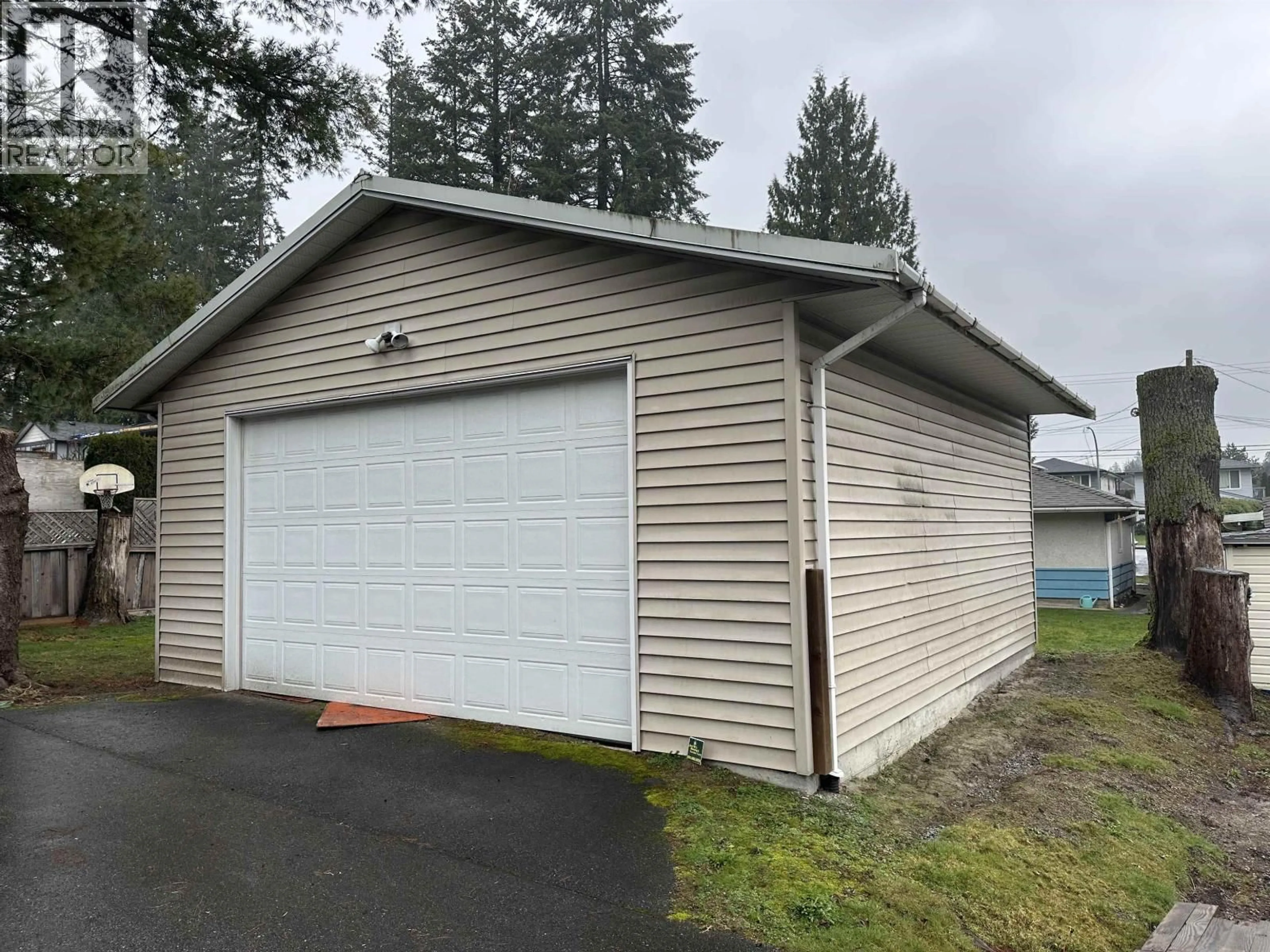 Indoor garage for 3741 COAST MERIDIAN ROAD, Port Coquitlam British Columbia V3B3P2