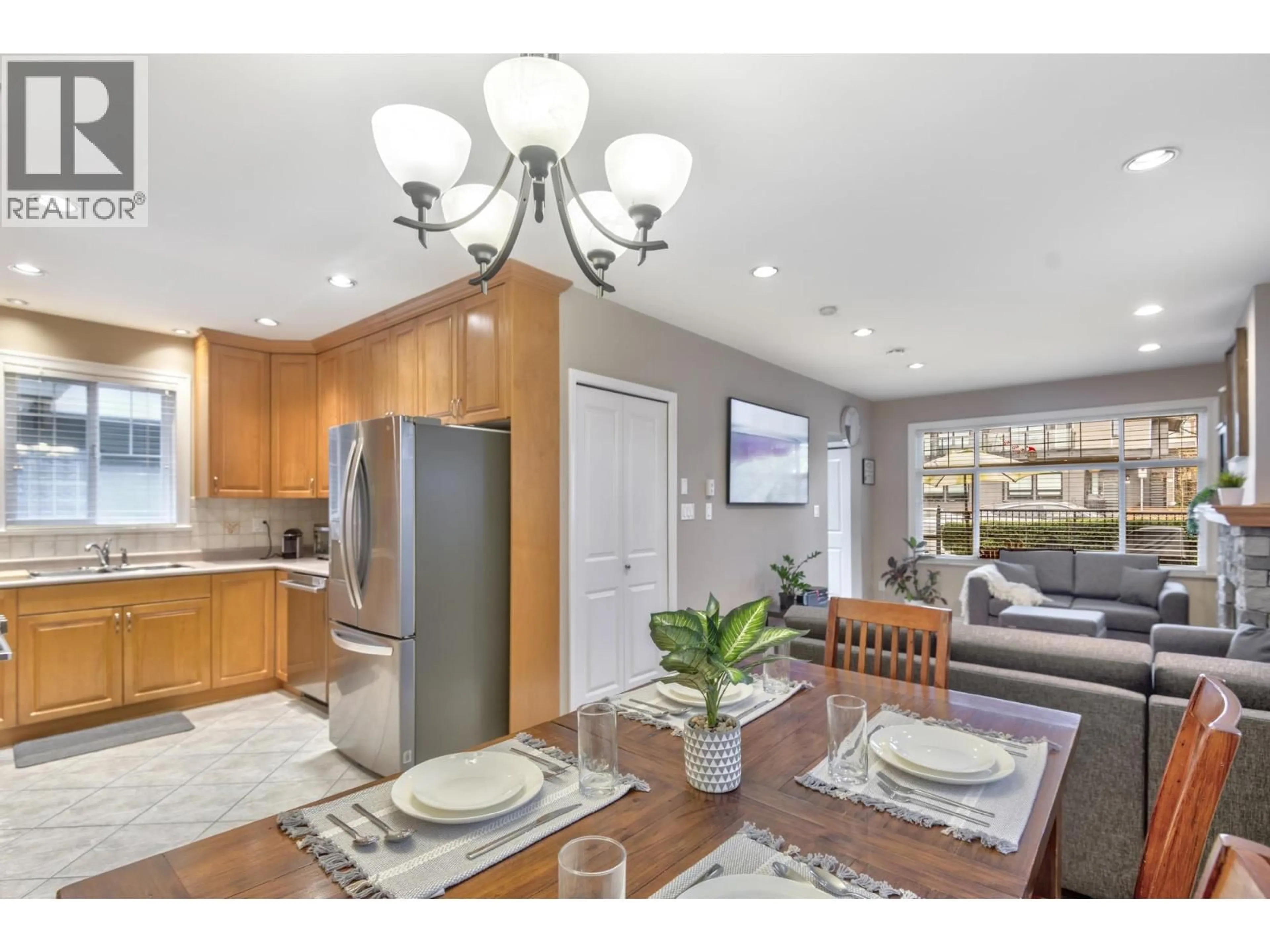 Open concept kitchen, unknown for 4355 ALBERT STREET, Burnaby British Columbia V5C2E9