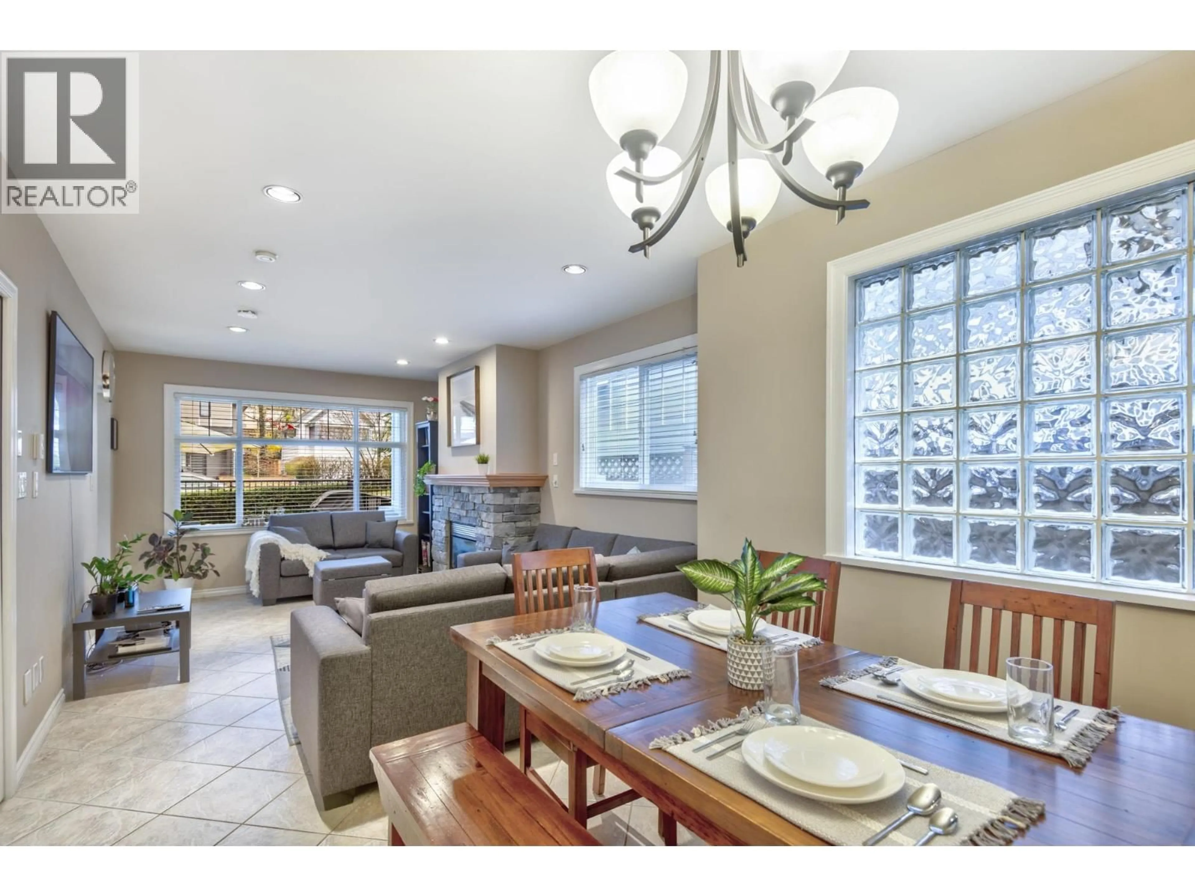 Unknown for 4355 ALBERT STREET, Burnaby British Columbia V5C2E9