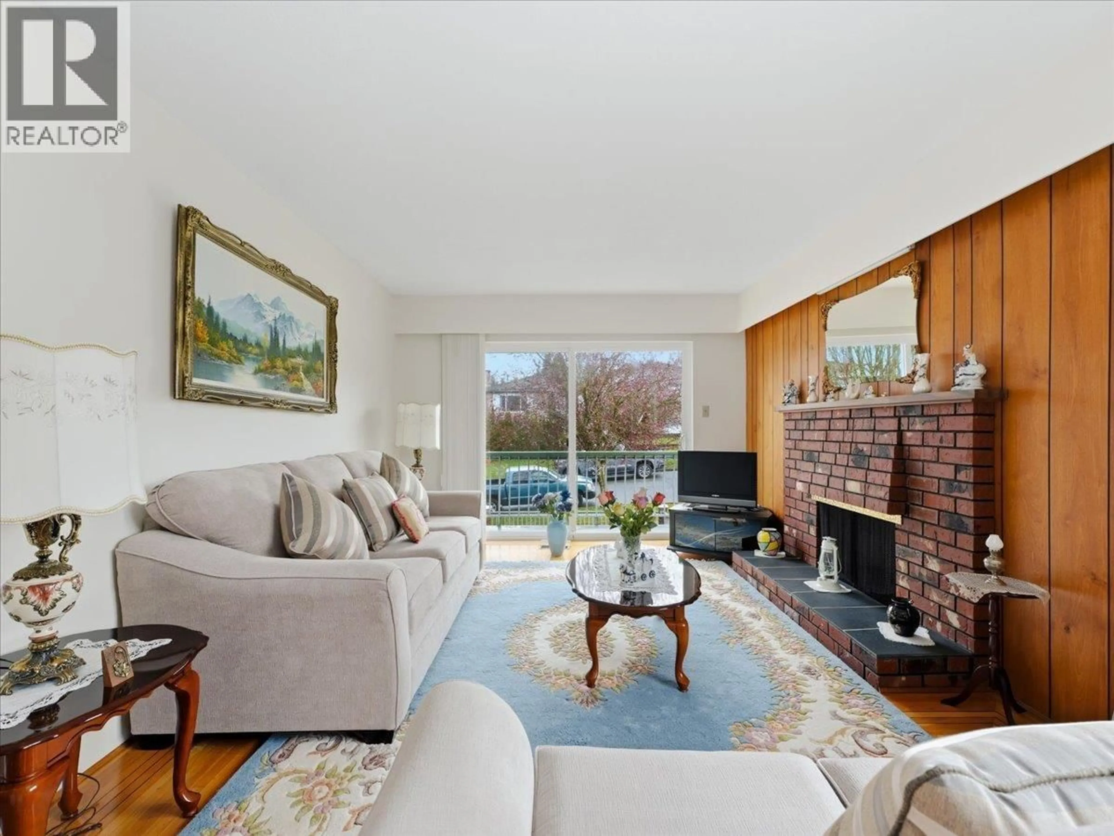 Living room with furniture, unknown for 3395 CHURCH STREET, Vancouver British Columbia V5R4W7