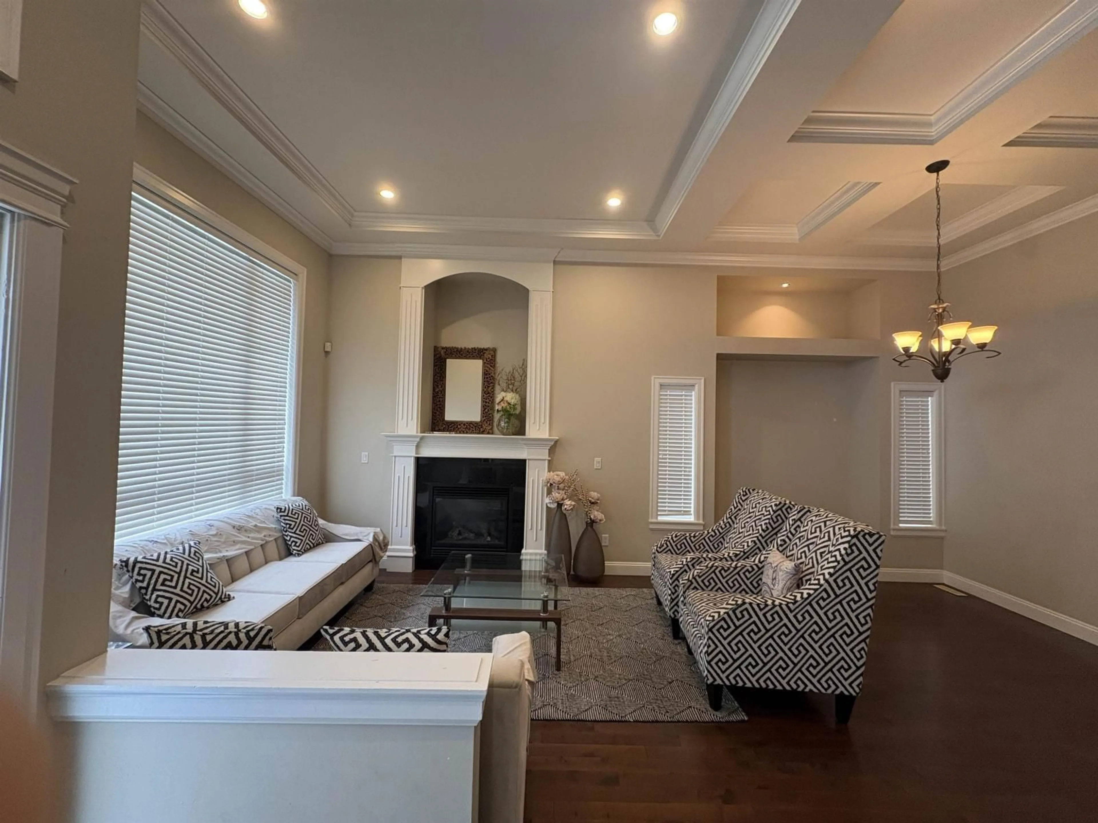 Living room with furniture, unknown for 7789 146A STREET, Surrey British Columbia V3S2T4