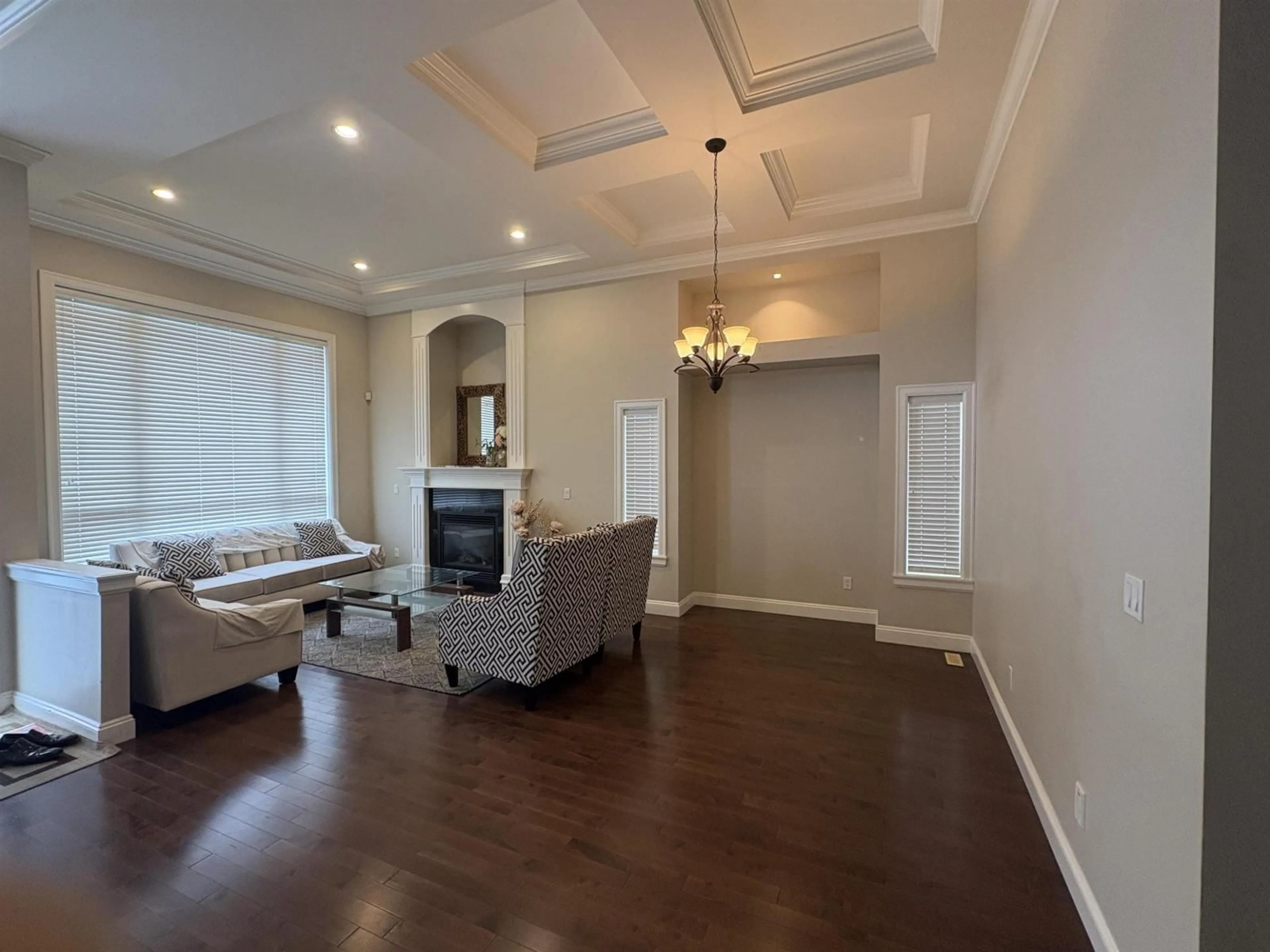 Living room with furniture, unknown for 7789 146A STREET, Surrey British Columbia V3S2T4