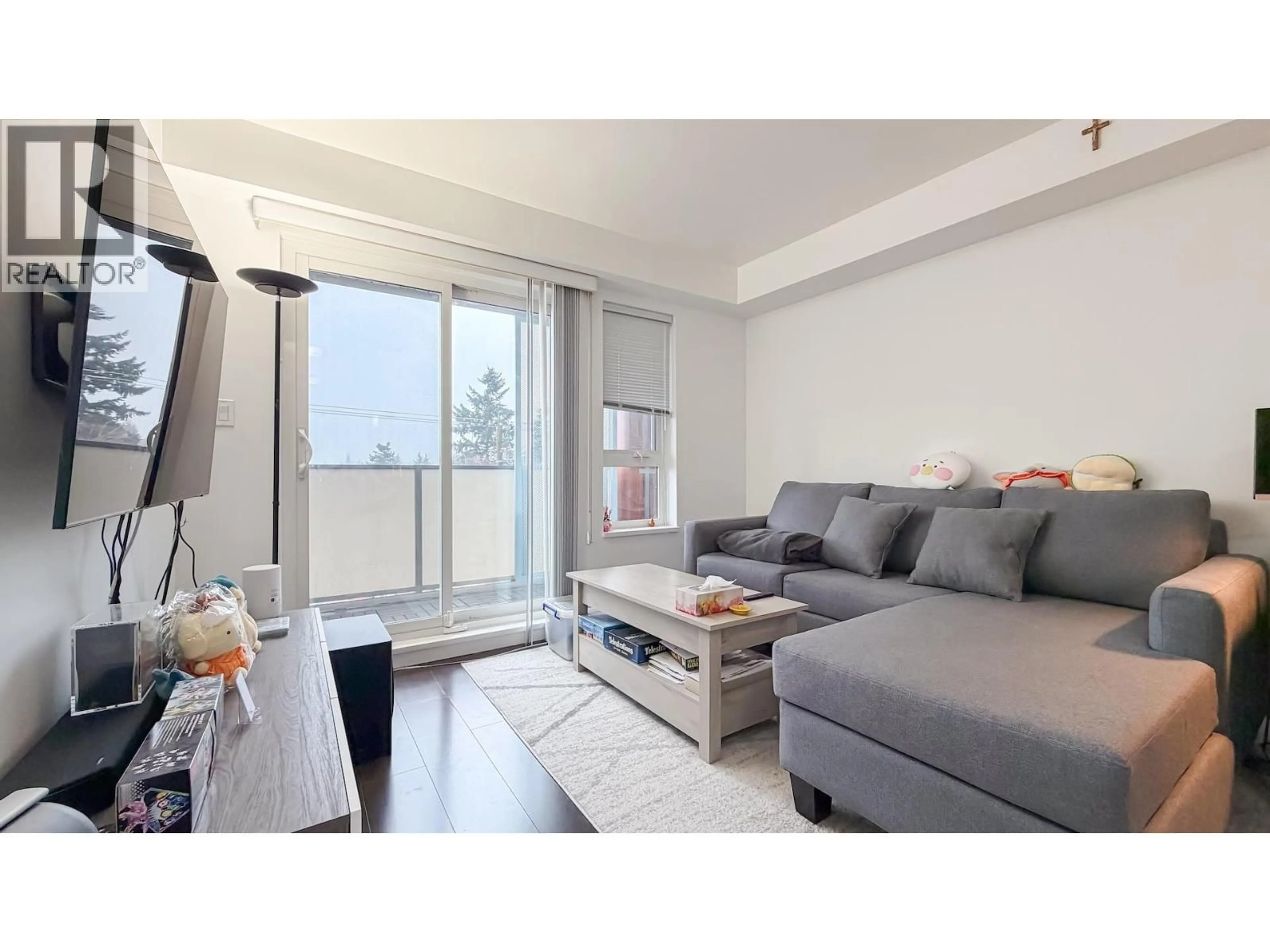 Living room with furniture, unknown for 329 - 10880 NO. 5 ROAD, Richmond British Columbia V6W0B3