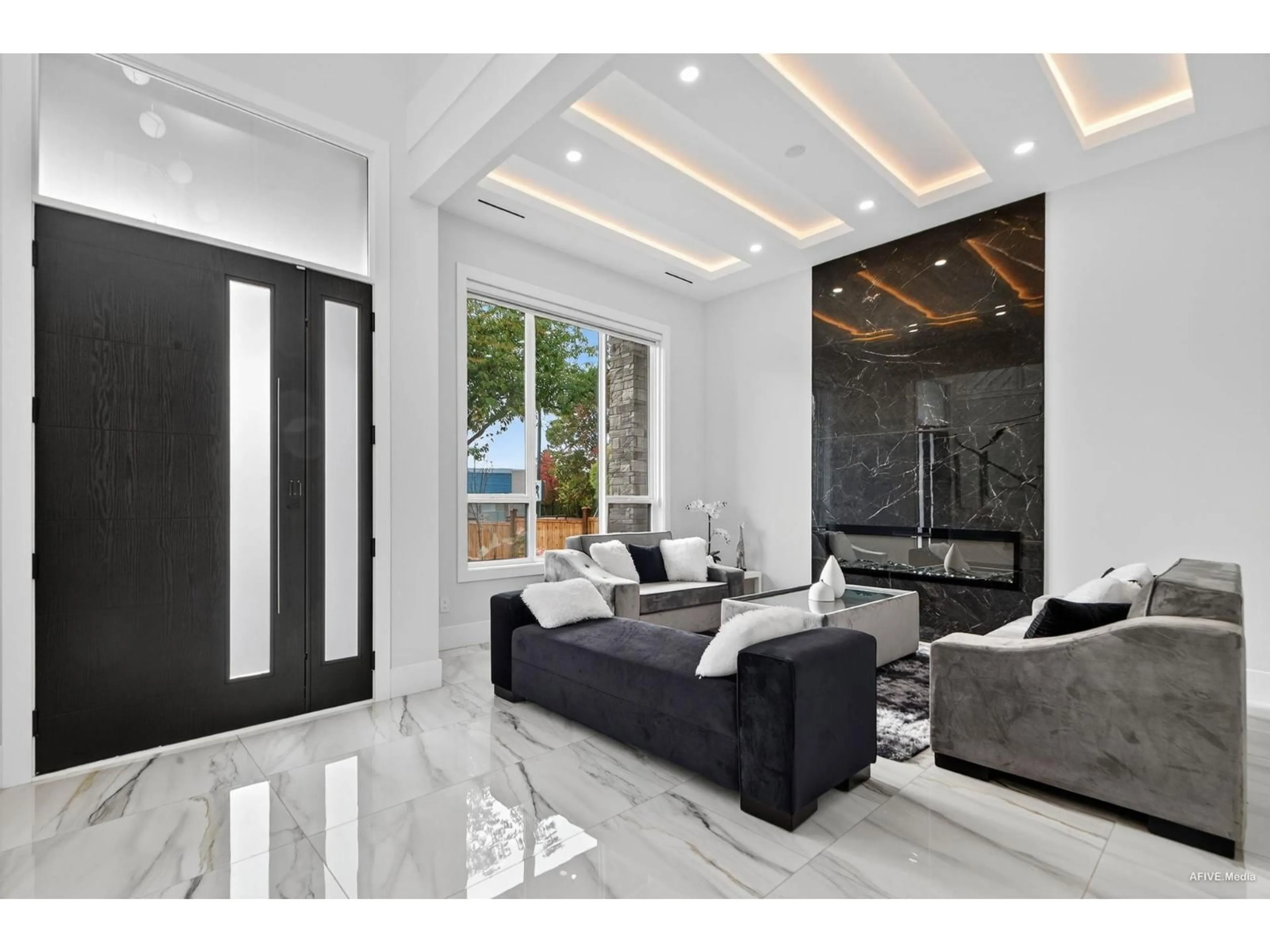 Unknown for 15363 94 AVENUE, Surrey British Columbia V3R1E2