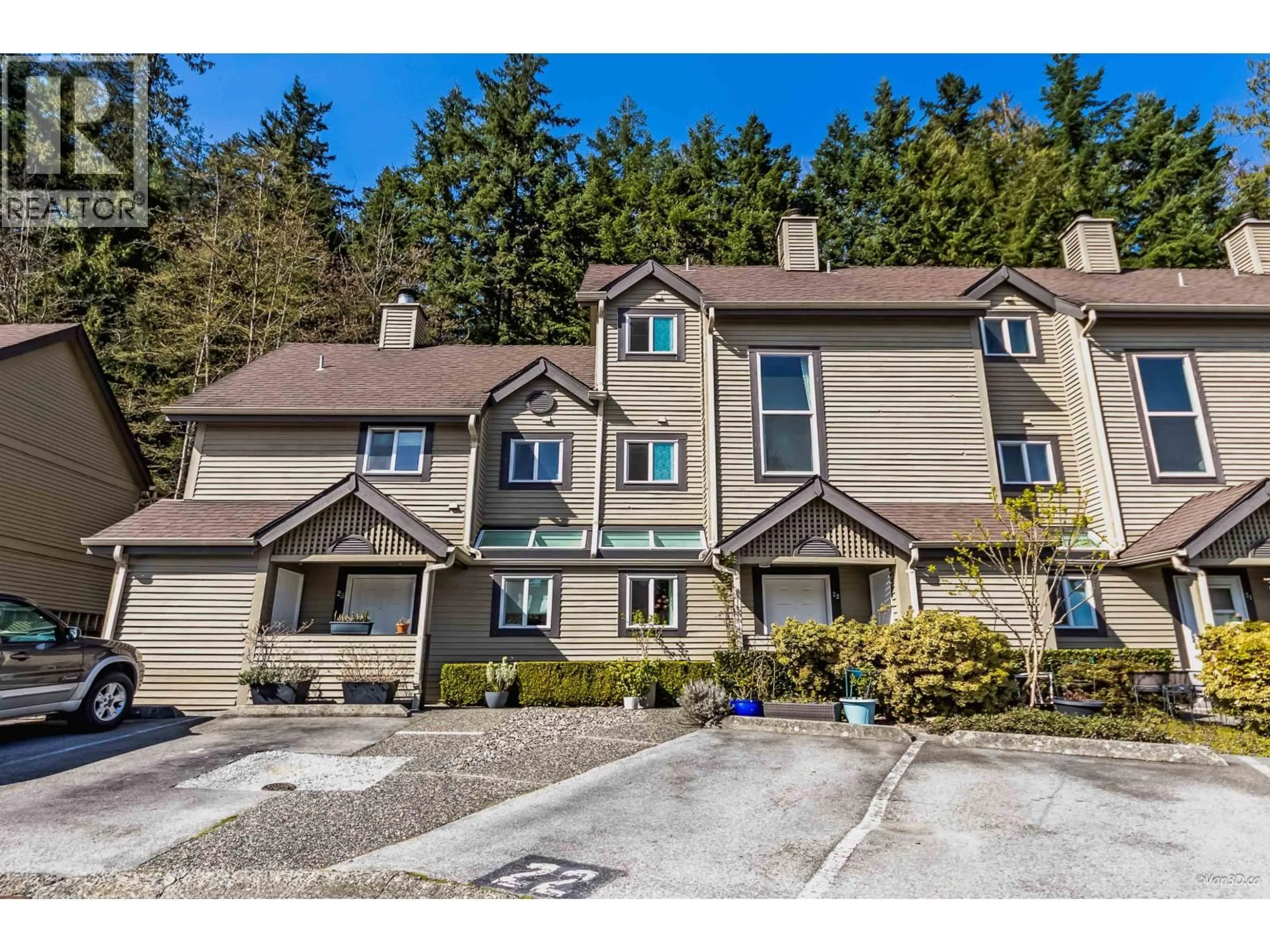 A pic from outside/outdoor area/front of a property/back of a property/a pic from drone, unknown for 22 - 2736 ATLIN PLACE, Coquitlam British Columbia V3C5T2