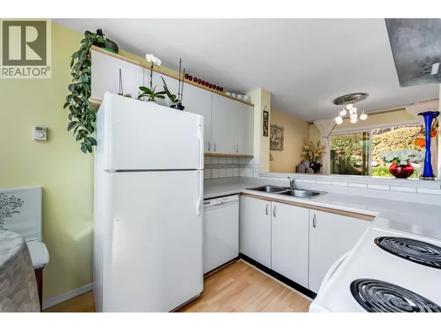 22 - 2736 ATLIN PLACE, Coquitlam 2