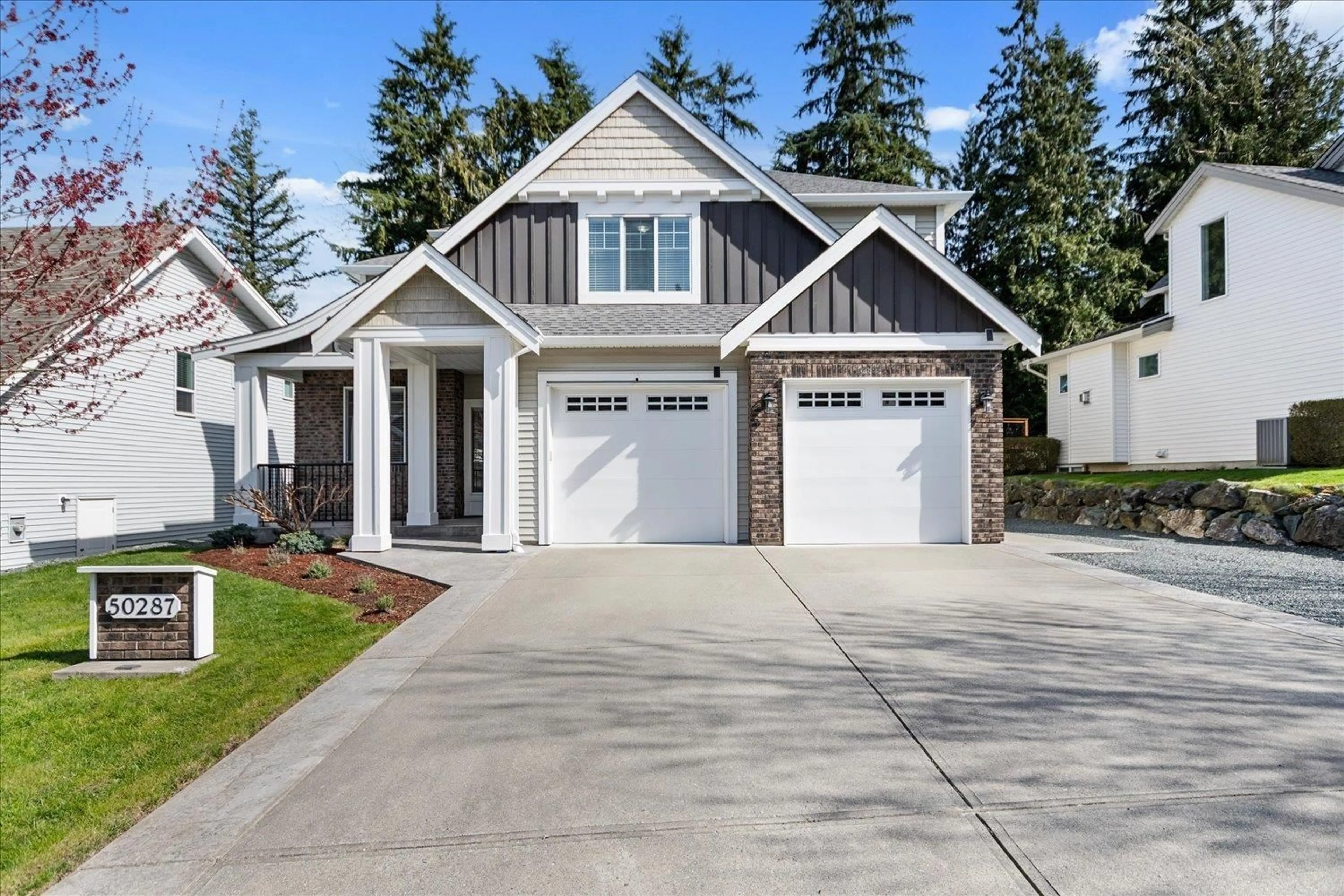 Home with vinyl exterior material, street for 50287 SIENNA AVENUE, Chilliwack British Columbia V4Z0C4