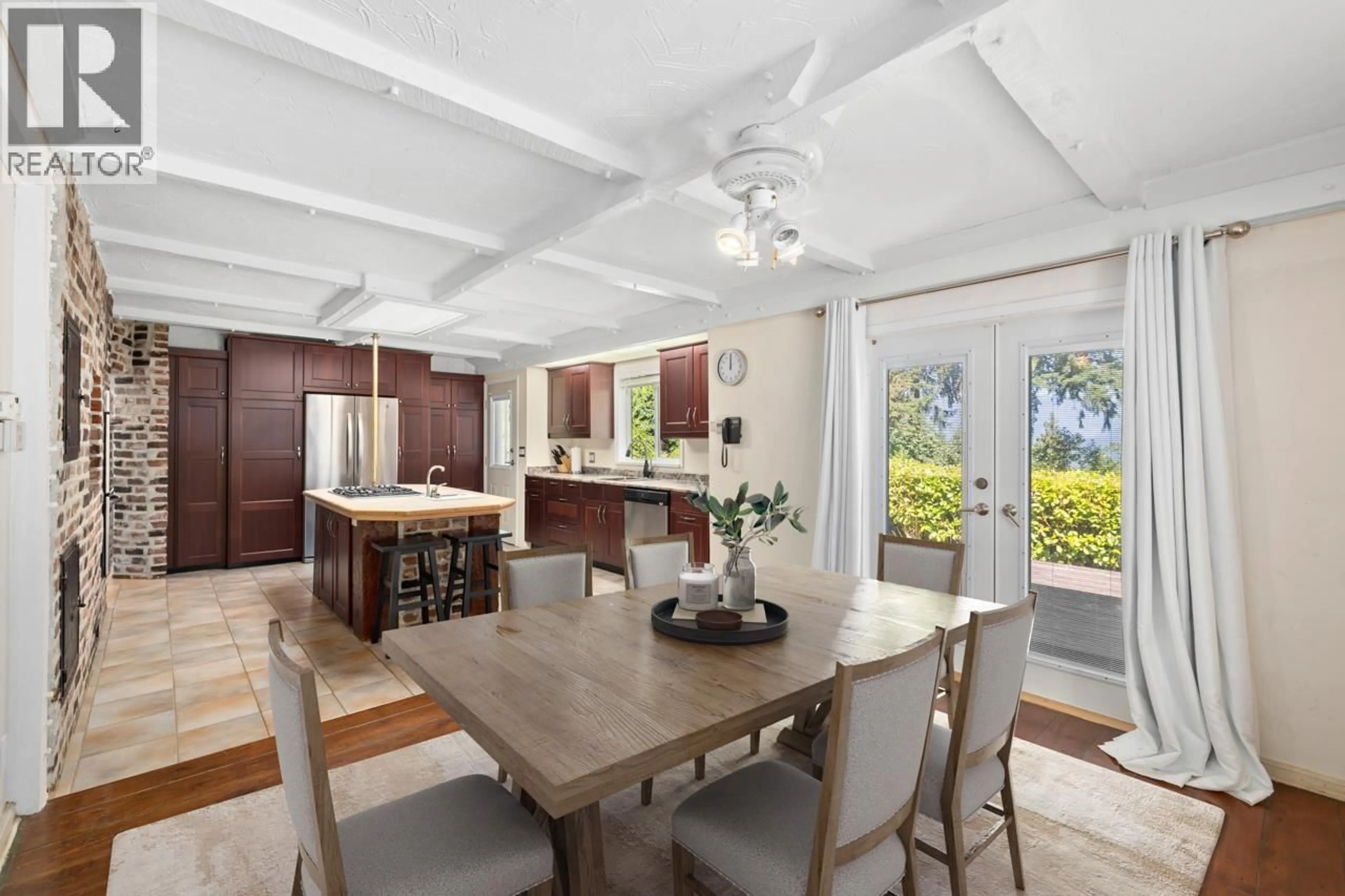 Open concept kitchen, ceramic/tile floor for 986 PORTER STREET, Coquitlam British Columbia V3J5C2