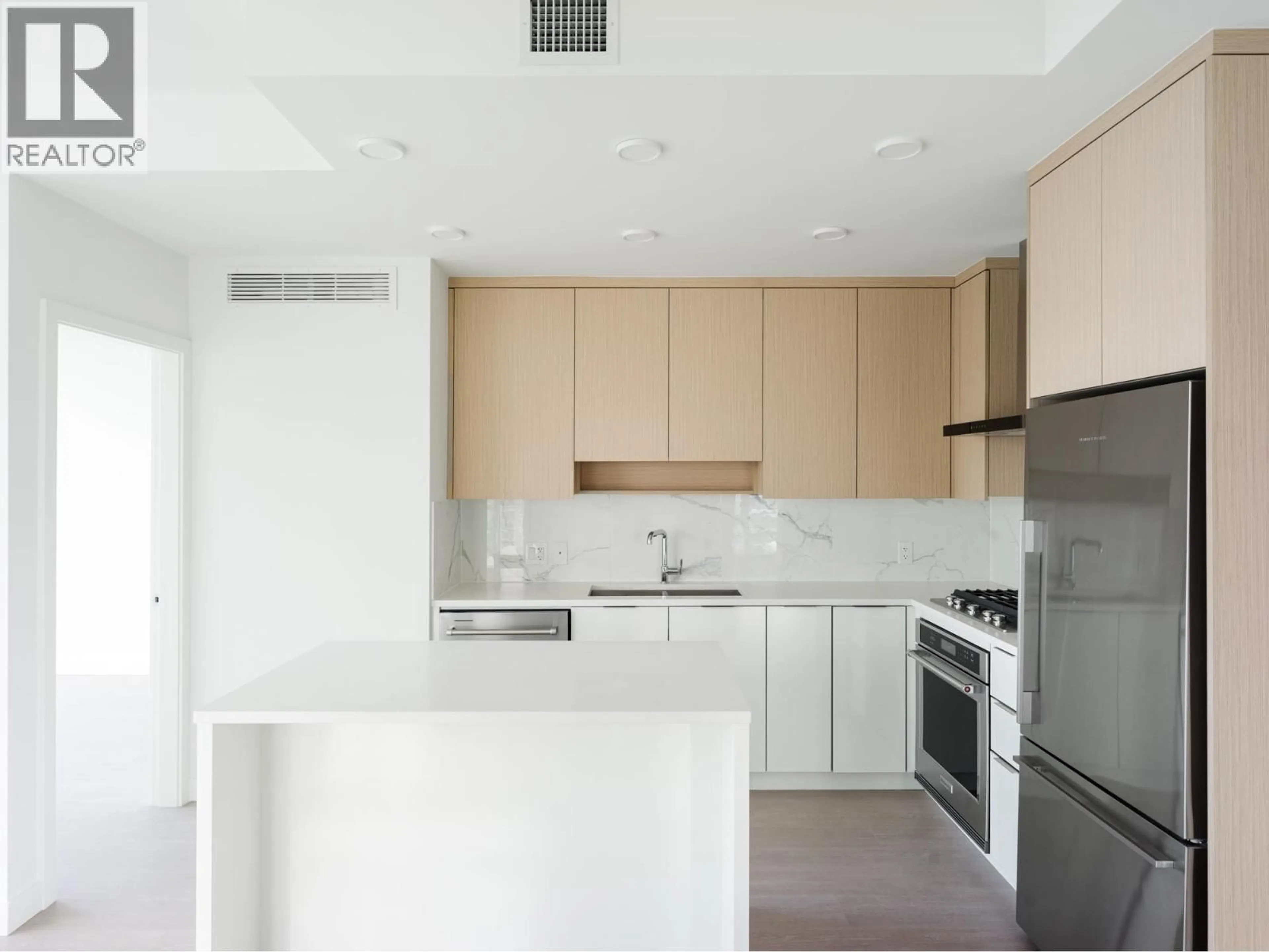 Standard kitchen, unknown for 1308 - 699 WHITING WAY, Coquitlam British Columbia V3J0N7