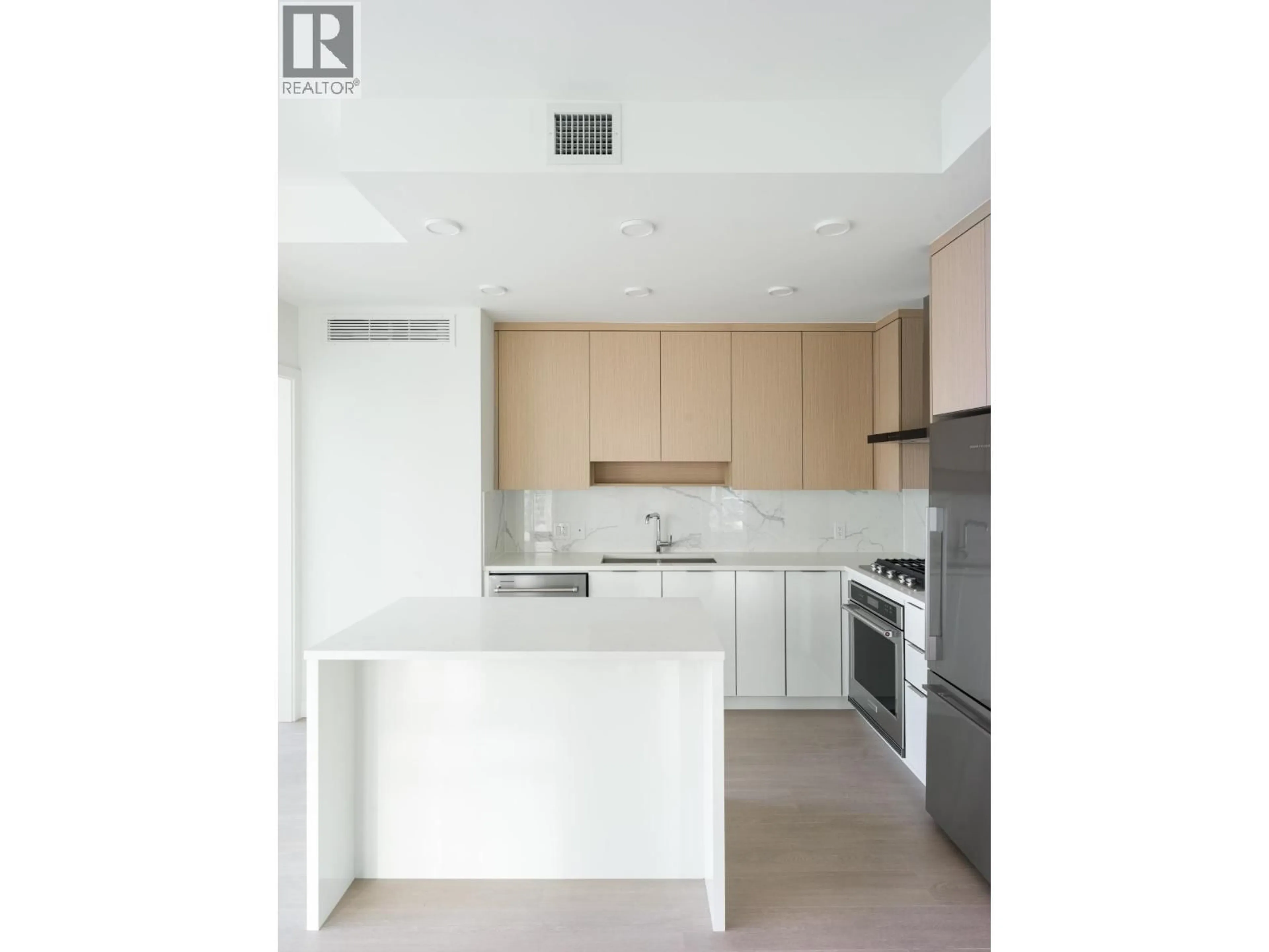 Standard kitchen, unknown for 1308 - 699 WHITING WAY, Coquitlam British Columbia V3J0N7