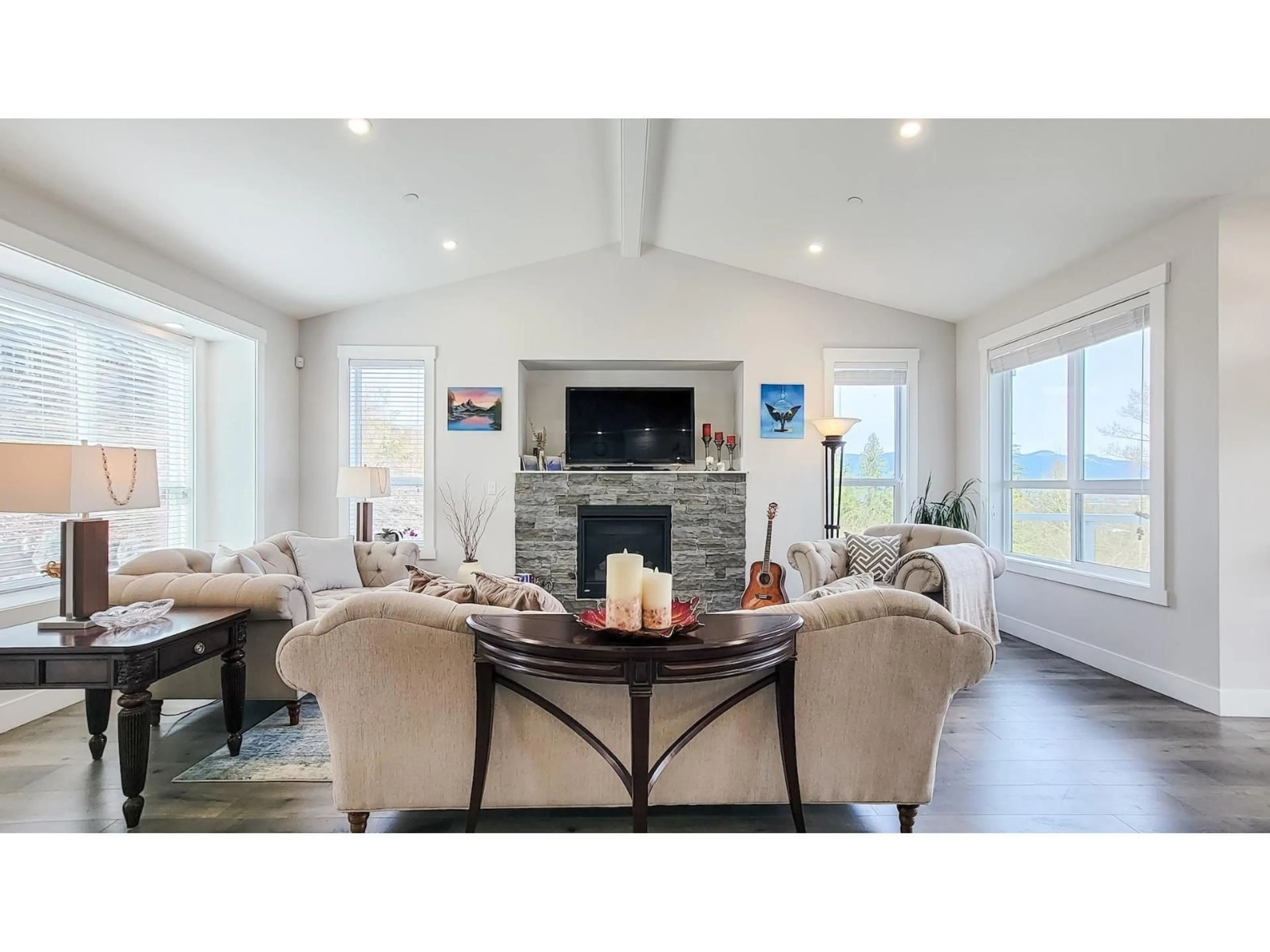 Living room with furniture, unknown for 1 - 8295 NIXON ROAD, Chilliwack British Columbia V4Z0C8