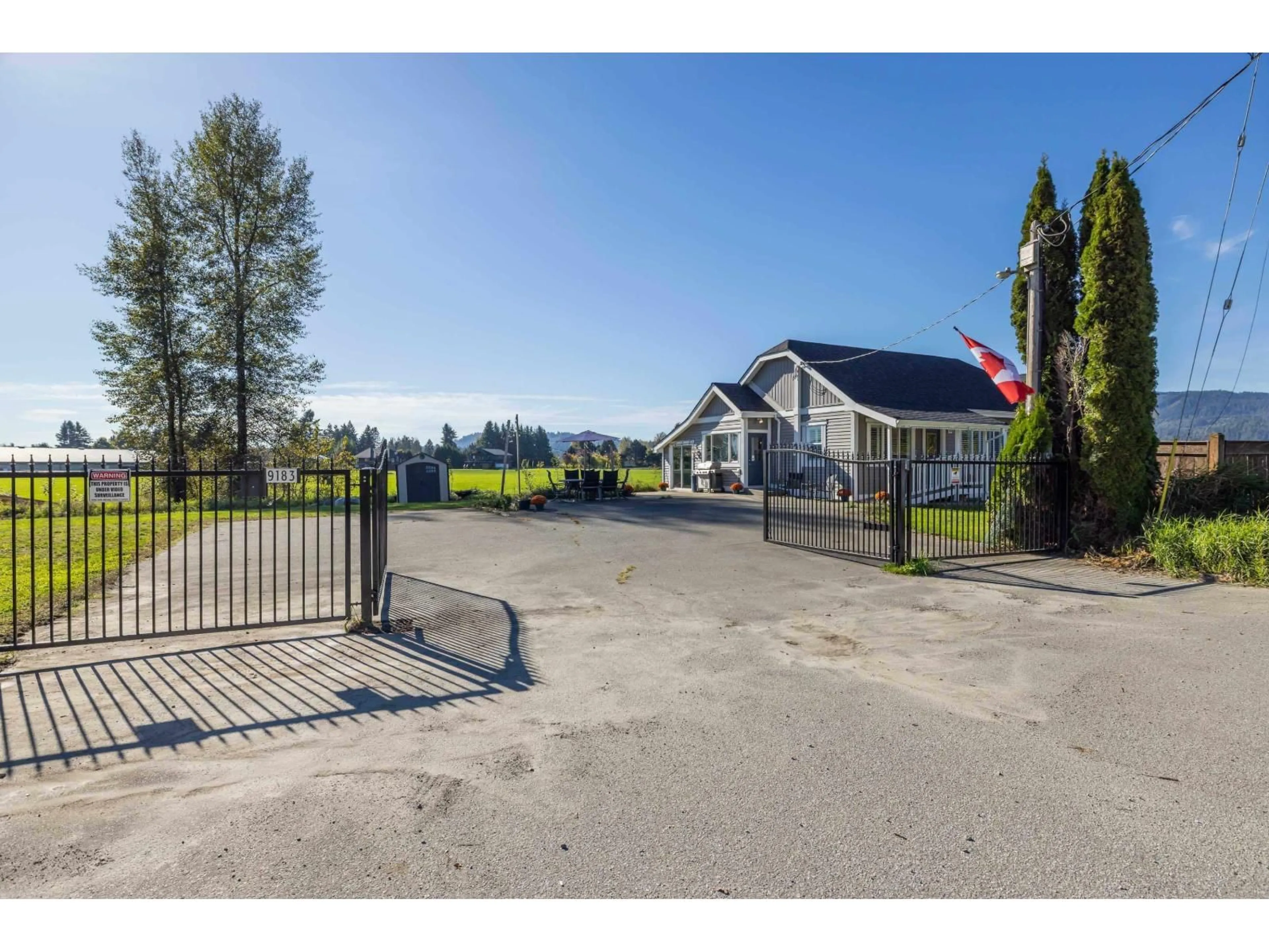A pic from outside/outdoor area/front of a property/back of a property/a pic from drone, unknown for 9183 SYLVESTER ROAD, Mission British Columbia V2V7K6