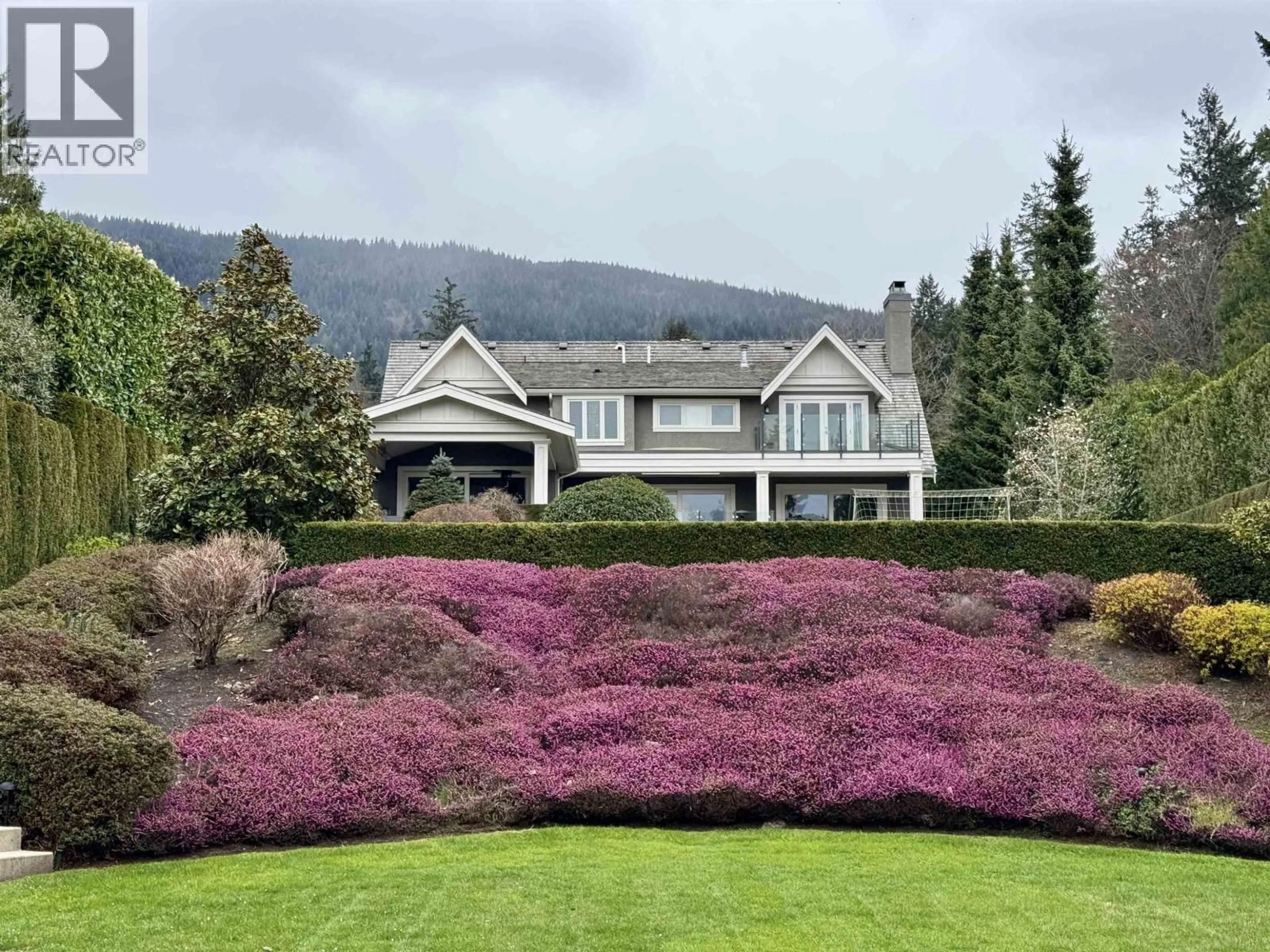 A pic from outside/outdoor area/front of a property/back of a property/a pic from drone, mountain view for 2920 MATHERS AVENUE, West Vancouver British Columbia V7V2K1