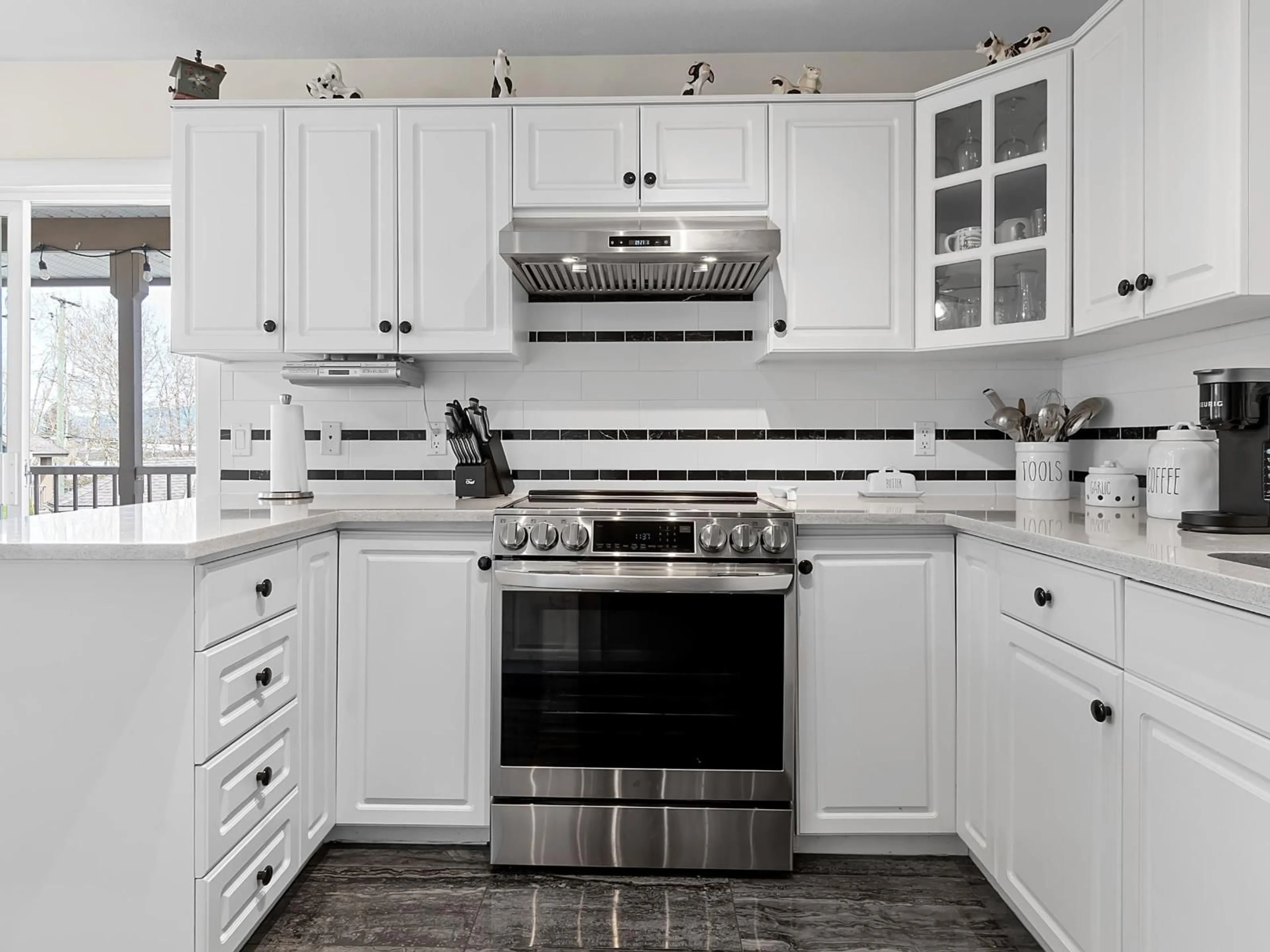 Contemporary kitchen, ceramic/tile floor for 41 - 20222 96 AVENUE, Langley British Columbia V1M3C3