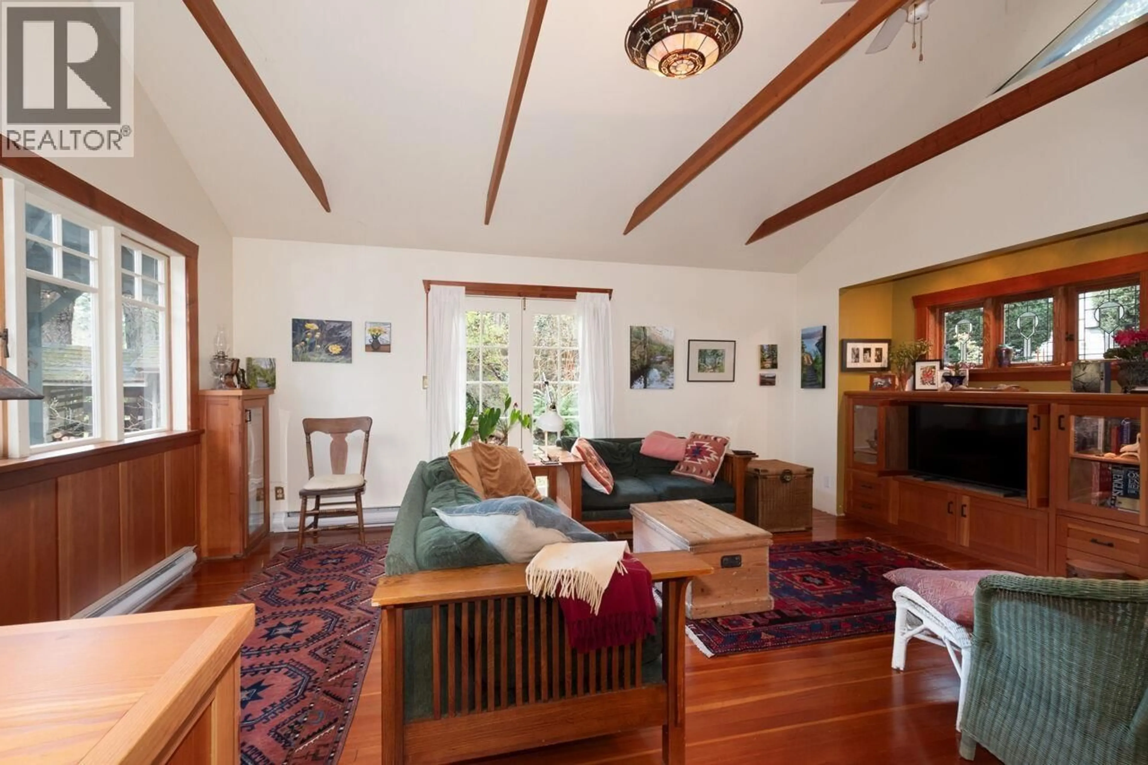 Living room with furniture, unknown for 1248 MILLER ROAD, Bowen Island British Columbia V0N1G1