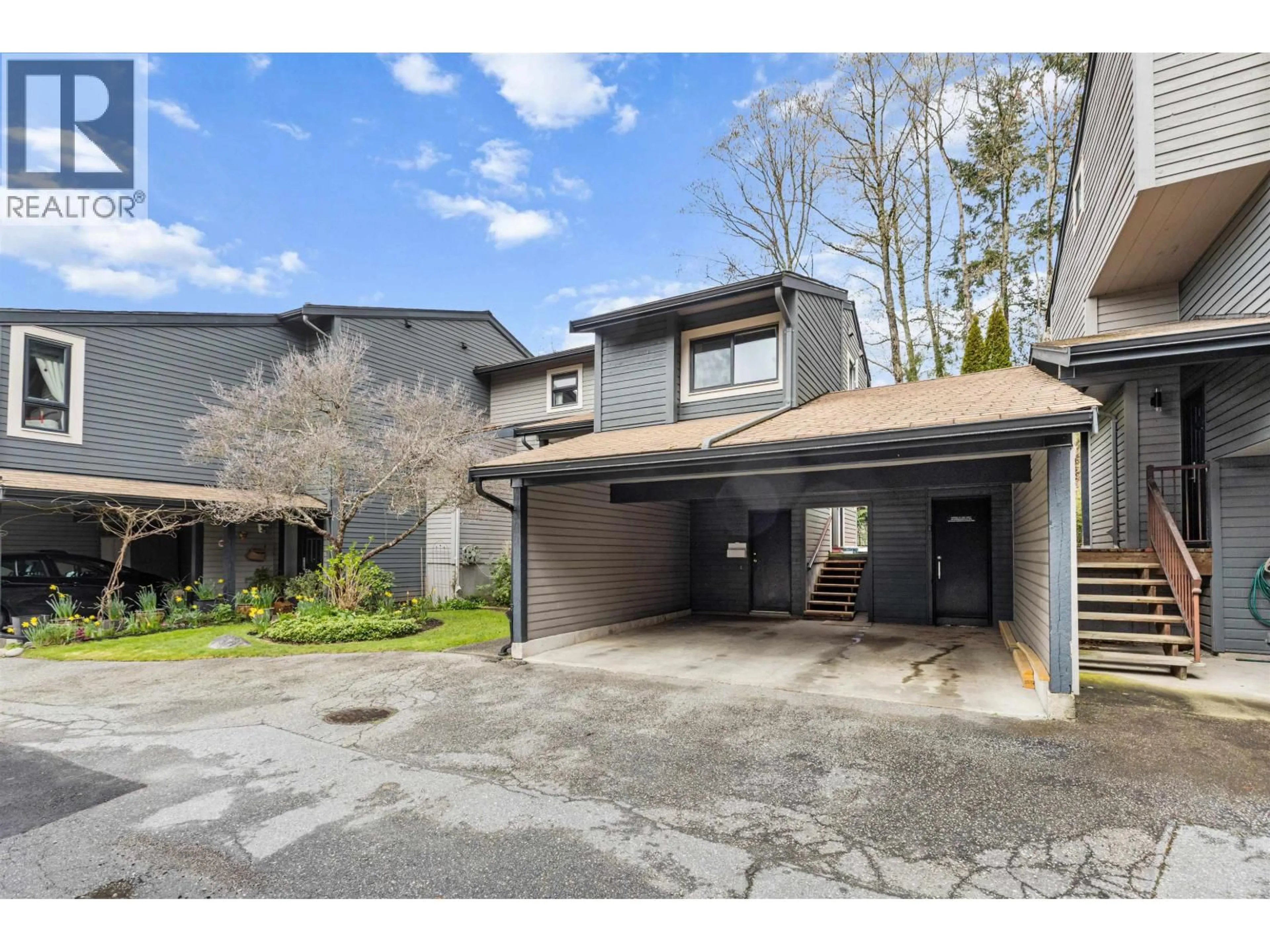 A pic from outside/outdoor area/front of a property/back of a property/a pic from drone, street for 7363 KOKANEE PLACE, Vancouver British Columbia V5S3Y9