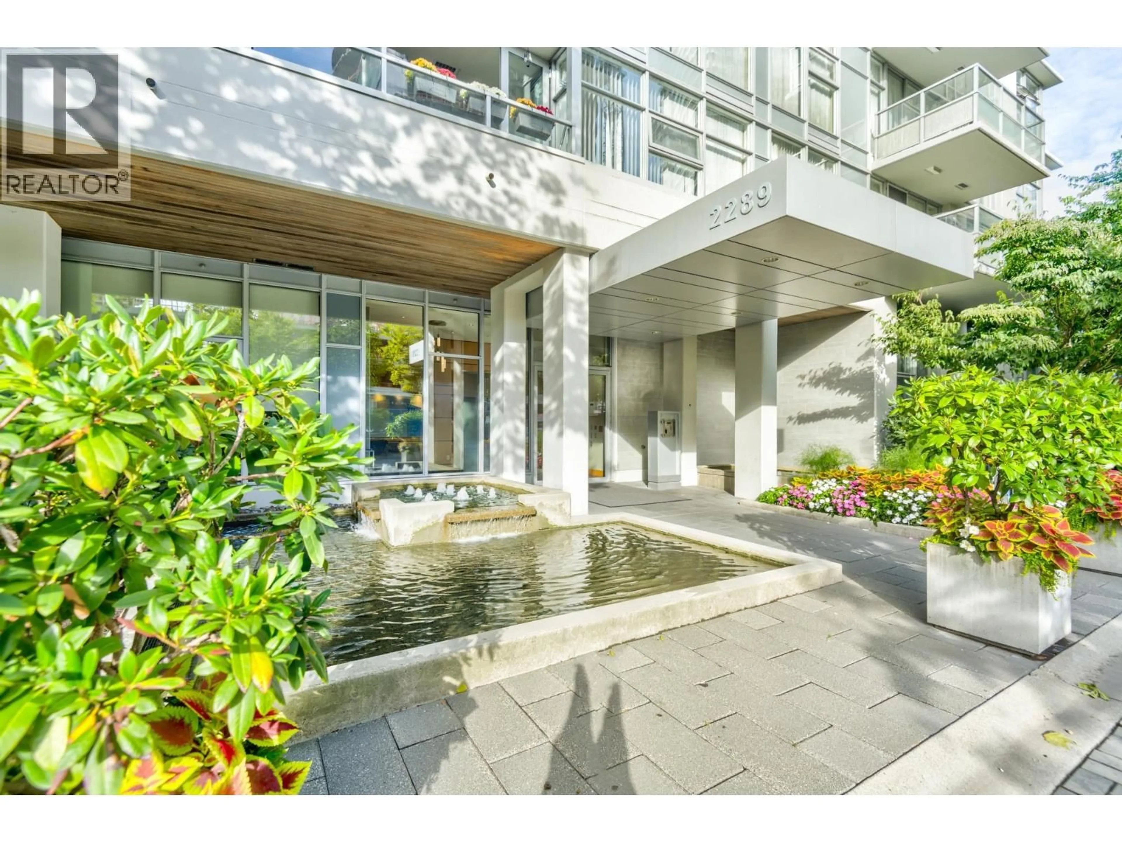 Indoor foyer for 3005 - 2289 YUKON CRESCENT, Burnaby British Columbia V5C0B2
