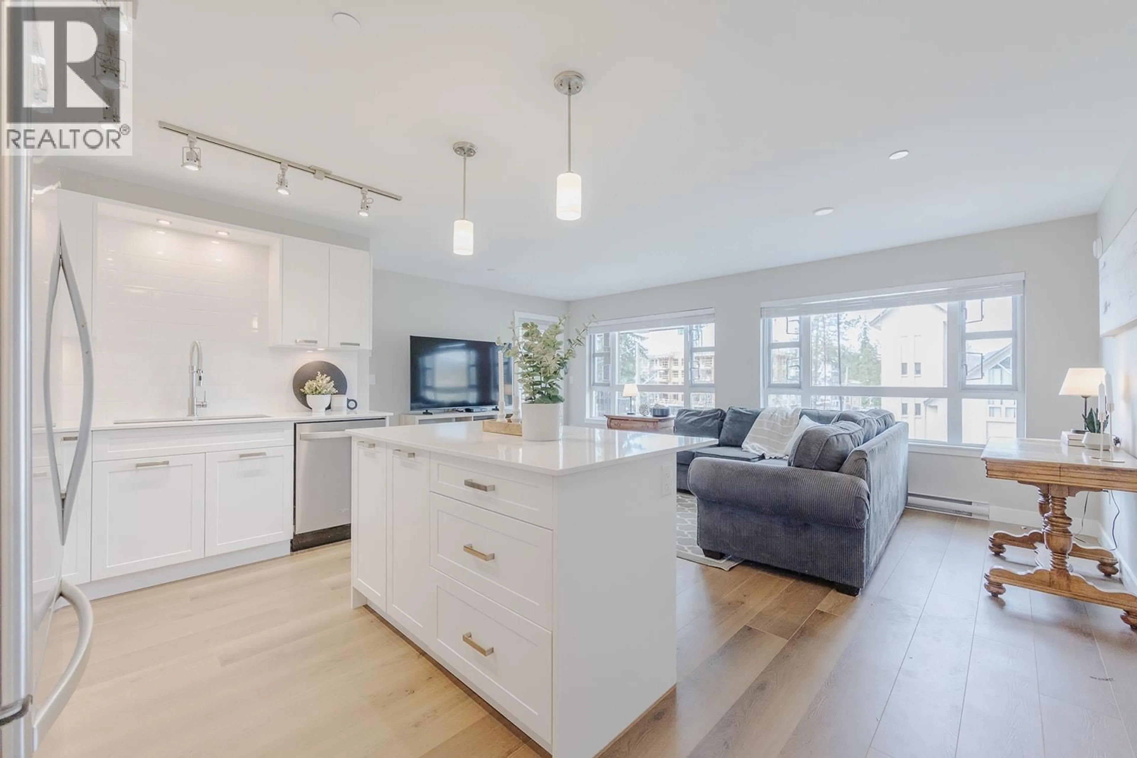 Open concept kitchen, unknown for 315 - 22562 121 AVENUE, Maple Ridge British Columbia V2X3Y8