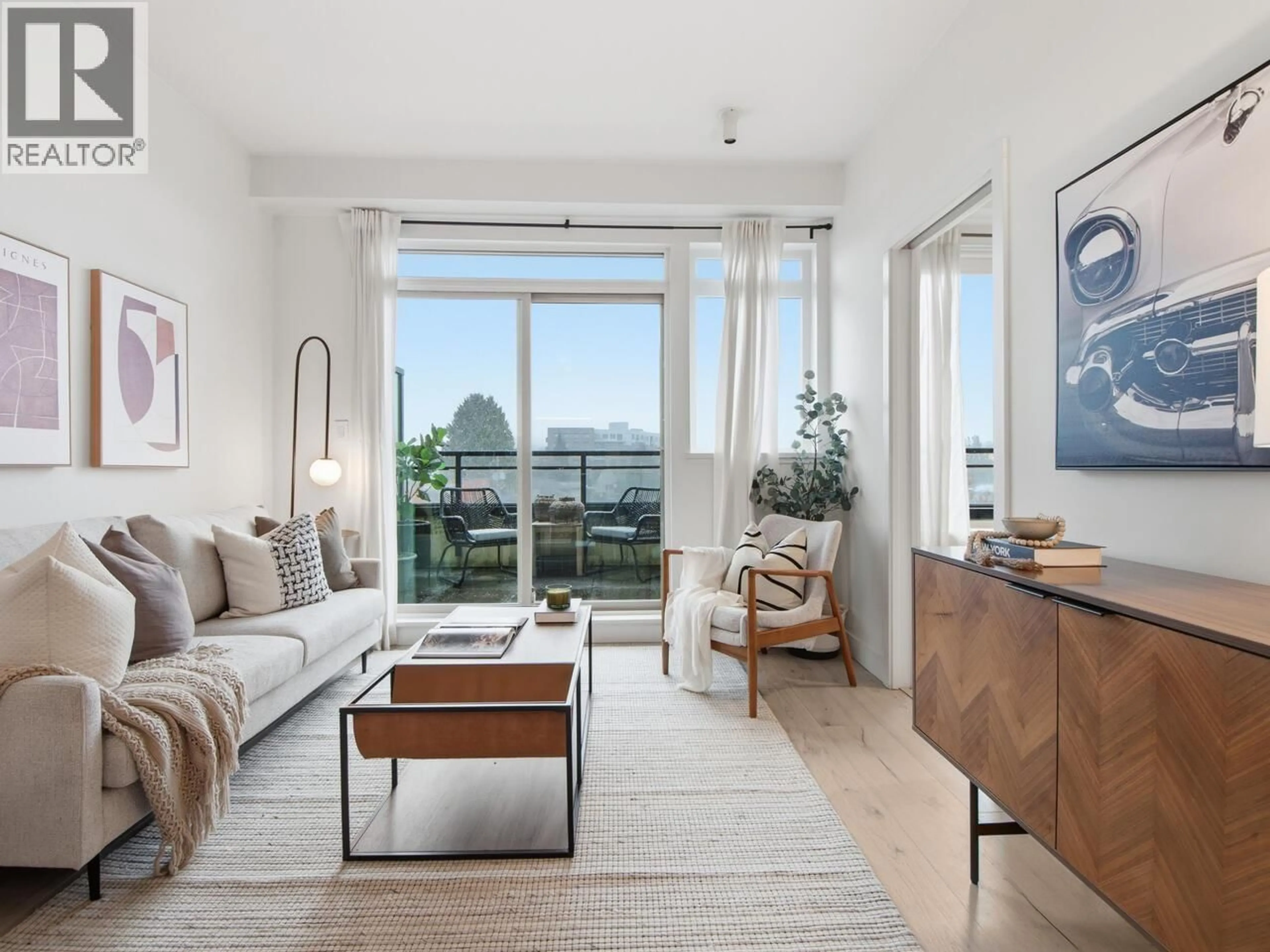 Living room with furniture, unknown for PH6 - 688 17TH AVENUE, Vancouver British Columbia V5V0A8