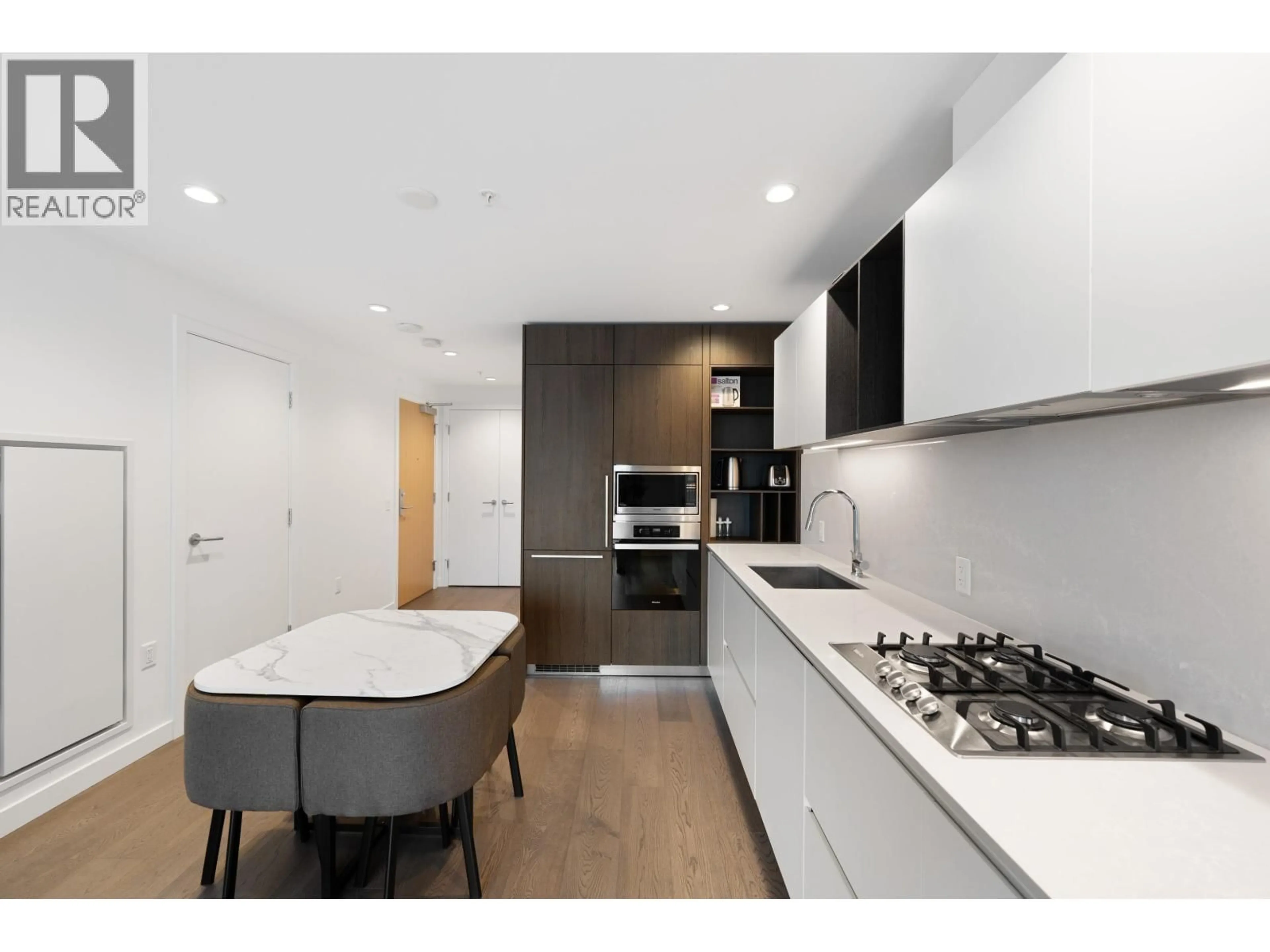 Unknown for 1801 - 6000 MCKAY AVENUE, Burnaby British Columbia V5H0K2