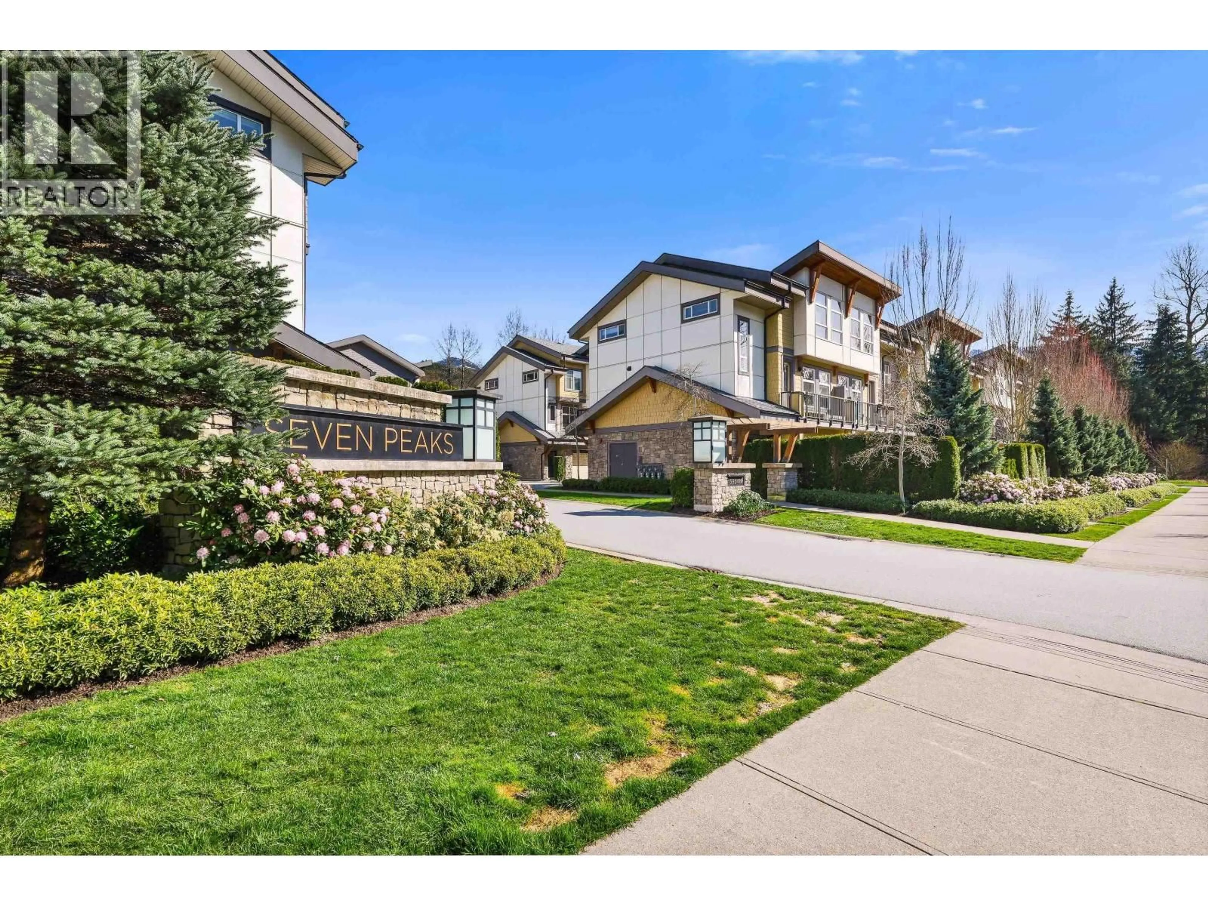 Unknown for 15 - 39548 LOGGERS LANE, Squamish British Columbia V8B0K1