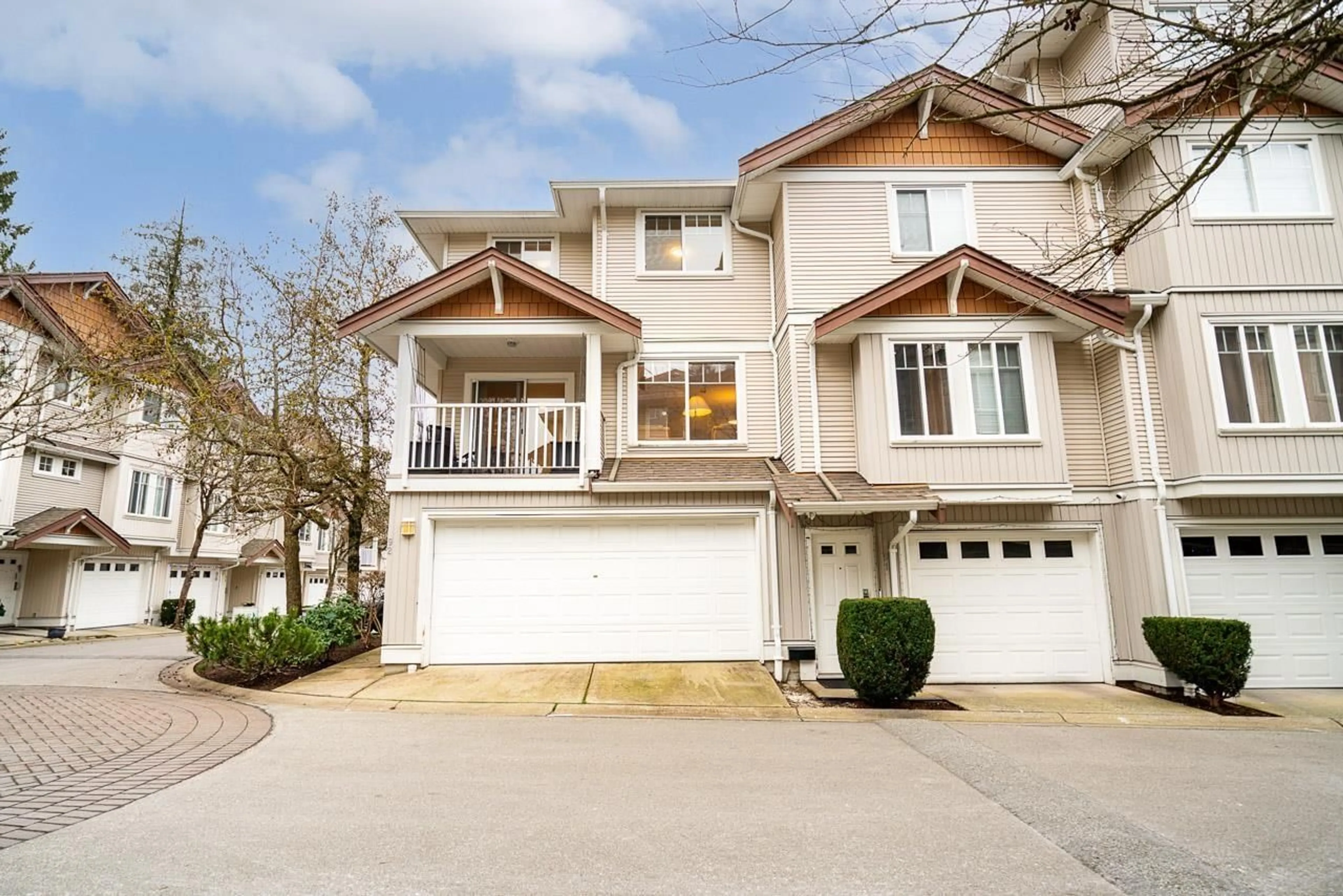 Home with vinyl exterior material, street for 92 - 12711 64 AVENUE, Surrey British Columbia V3W1X1