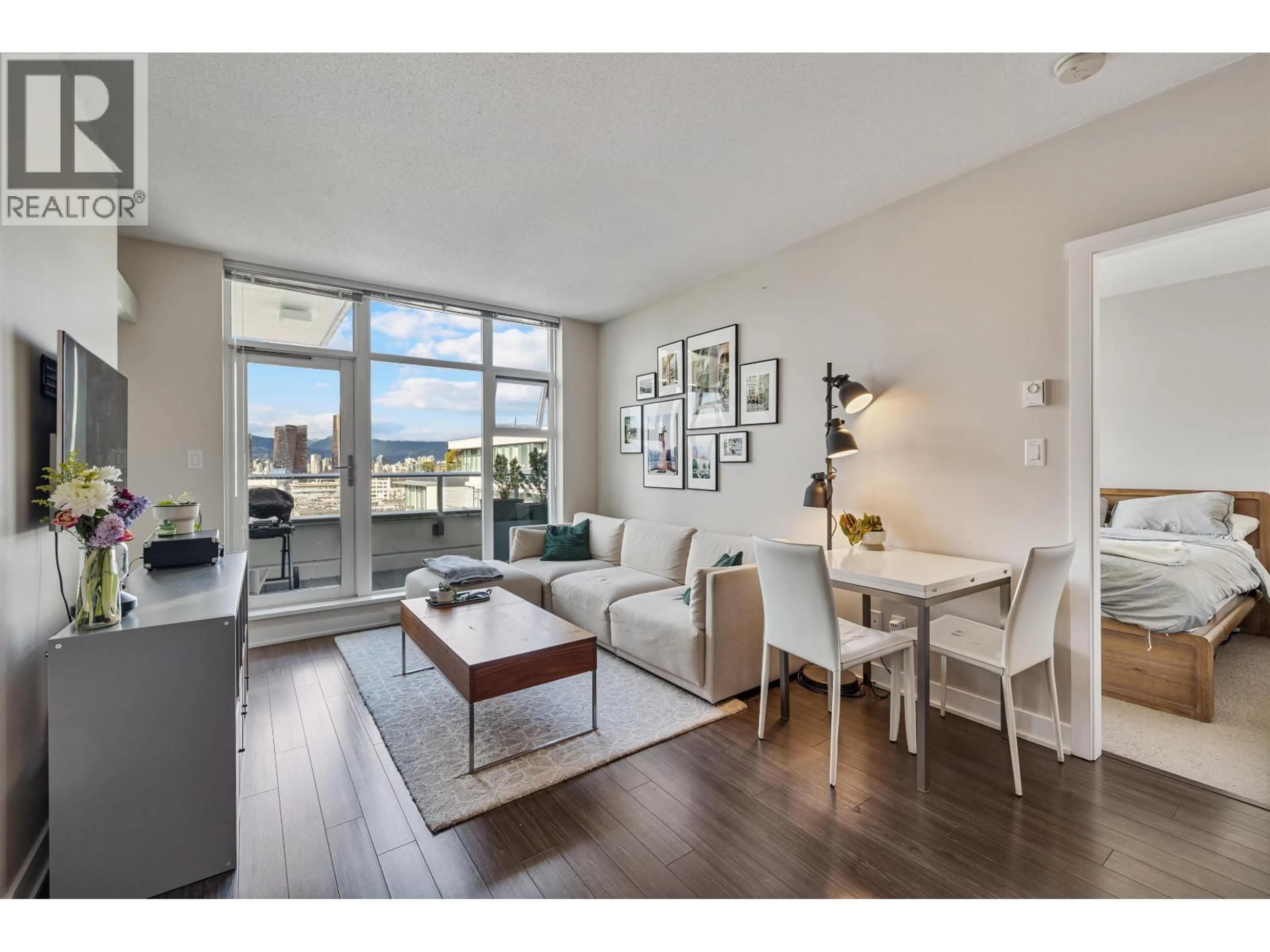 Unknown for 820 - 1777 7TH AVENUE, Vancouver British Columbia V6J0E5