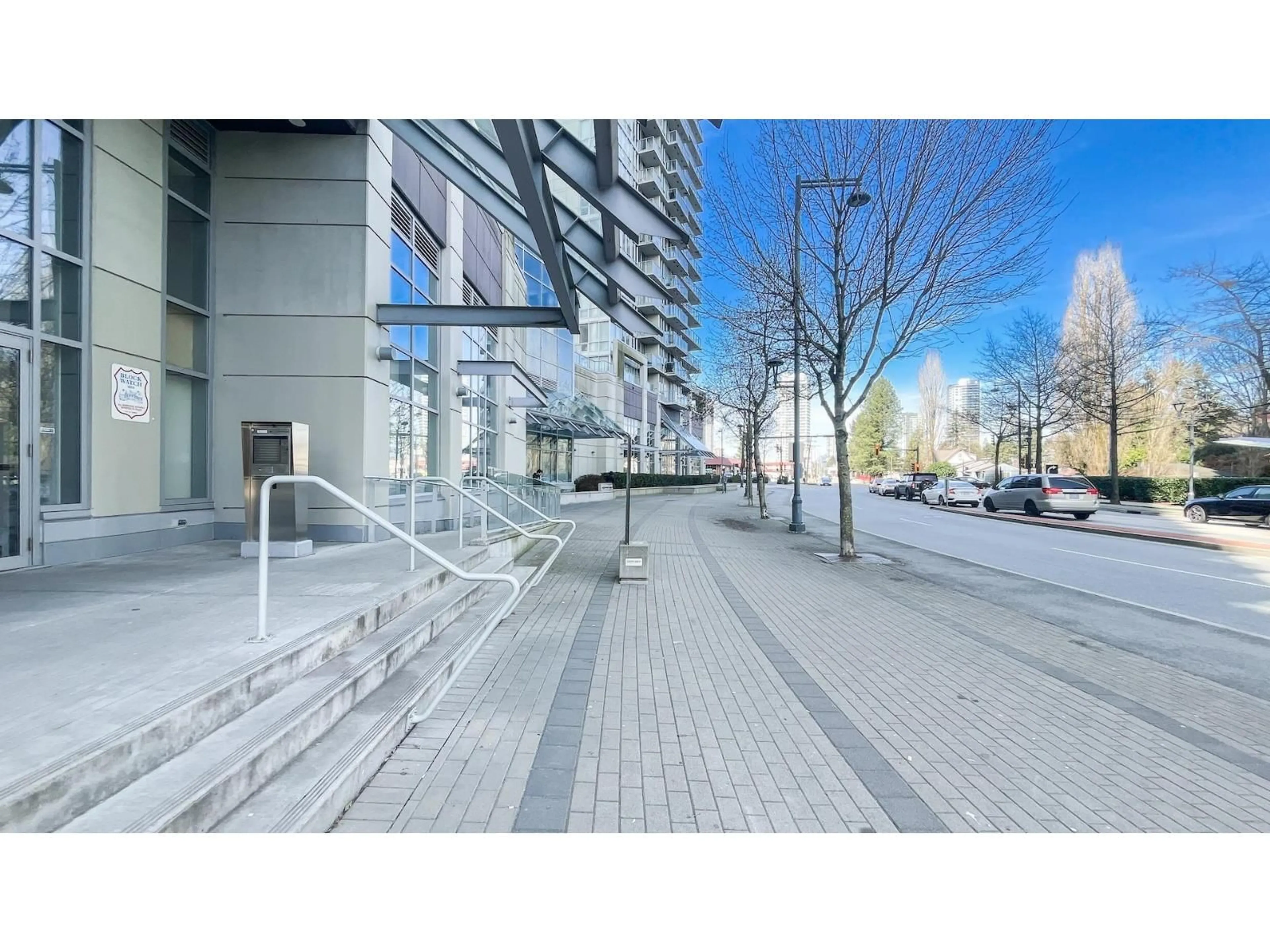 Patio, street for 2706 - 9981 WHALLEY BOULEVARD, Surrey British Columbia V3T0G6