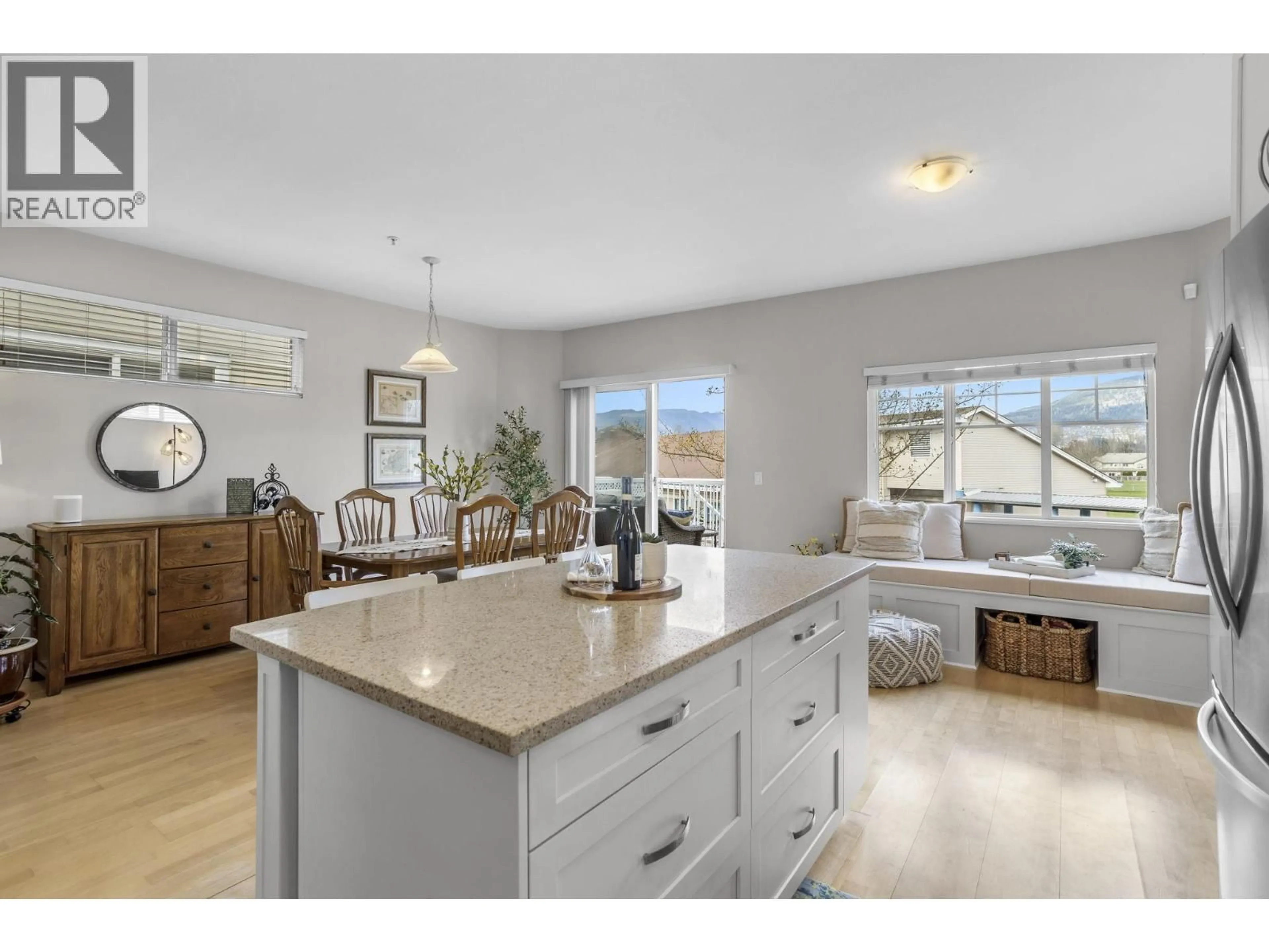 Open concept kitchen, unknown for 32 - 1108 RIVERSIDE CLOSE, Port Coquitlam British Columbia V3B8C2